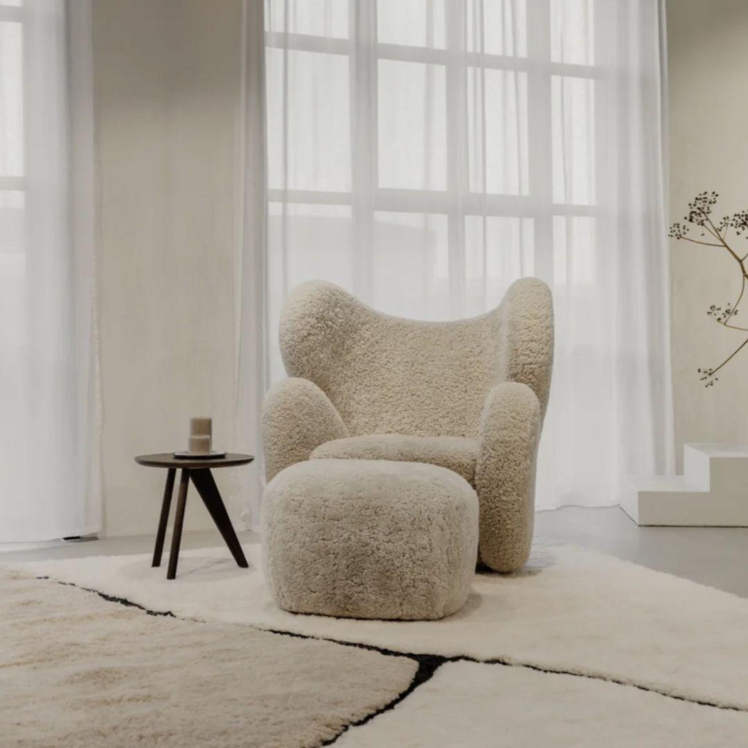 Woven NOIR LIMA Custom Berber Wool Rug Modern Handwoven Large Minimalist Contemporary For Sale