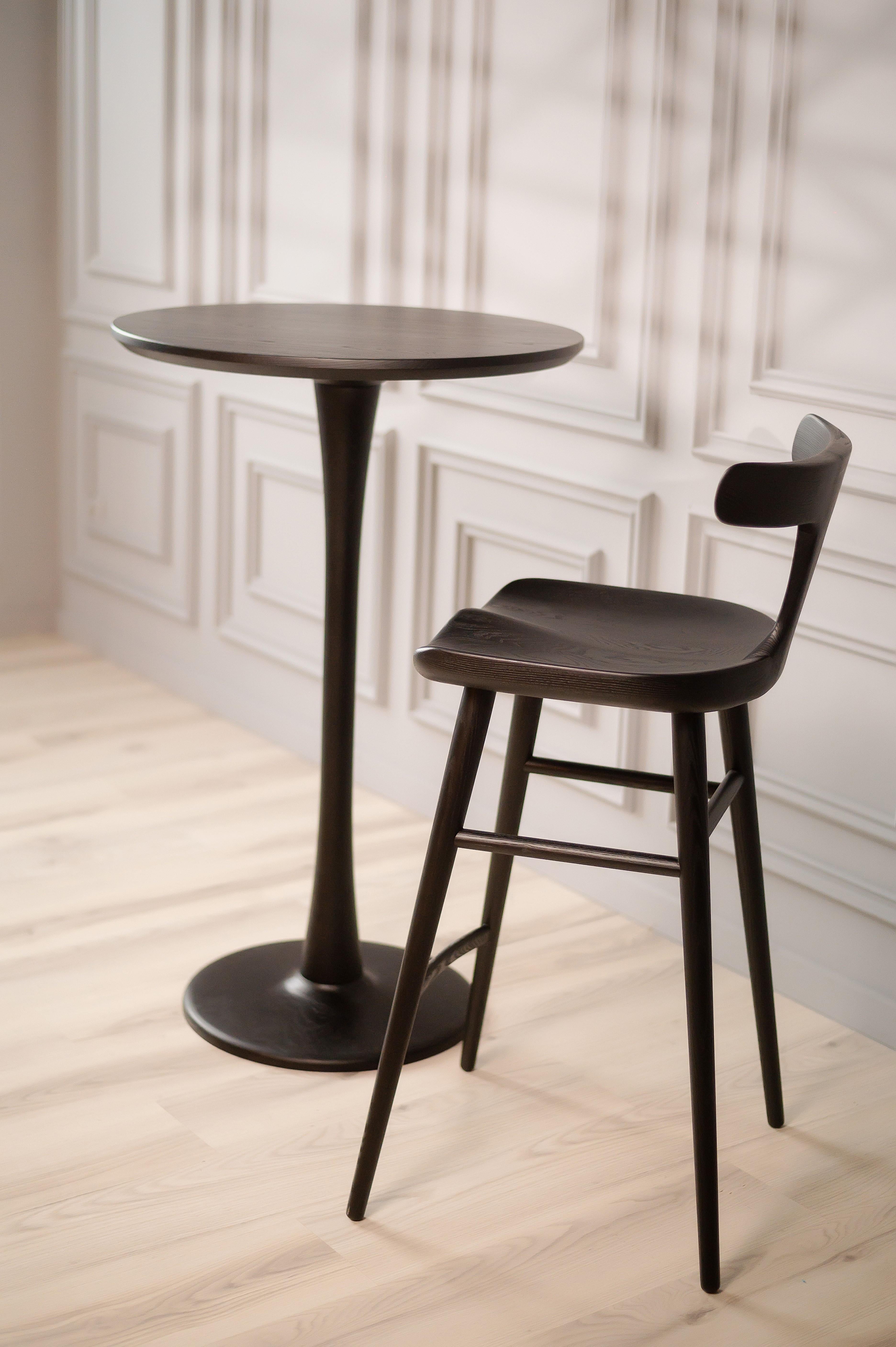 Nolan Black Ash Solid Wood Modern High Bar Table (table de bar haute) en vente 4