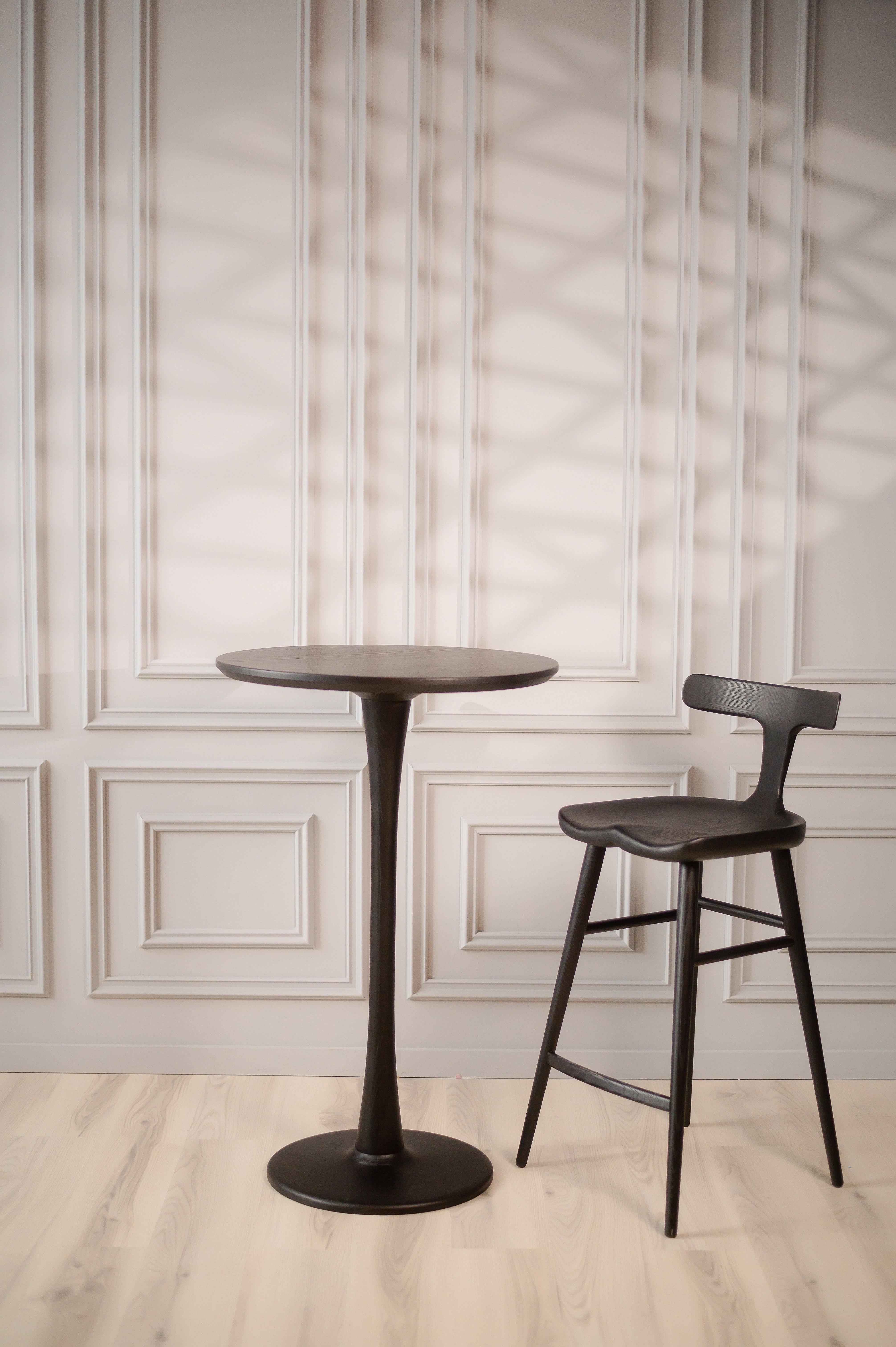 Nolan Black Ash Solid Wood Modern High Bar Table (table de bar haute) en vente 2