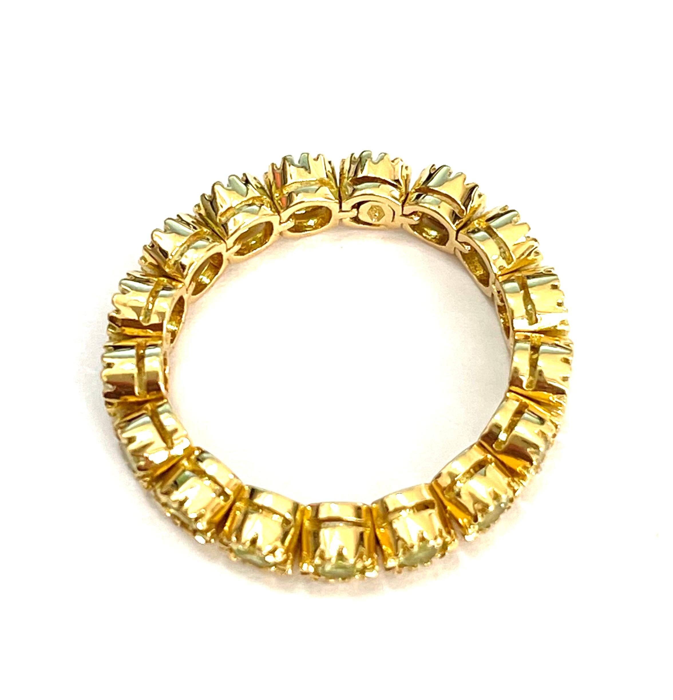 Taille brillant Bague en or jaune 18 carats et grenat vert de la collection Nomad en vente