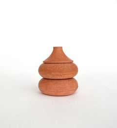 Torre di ciottoli Nomad Jar di Gilles & Cecilie