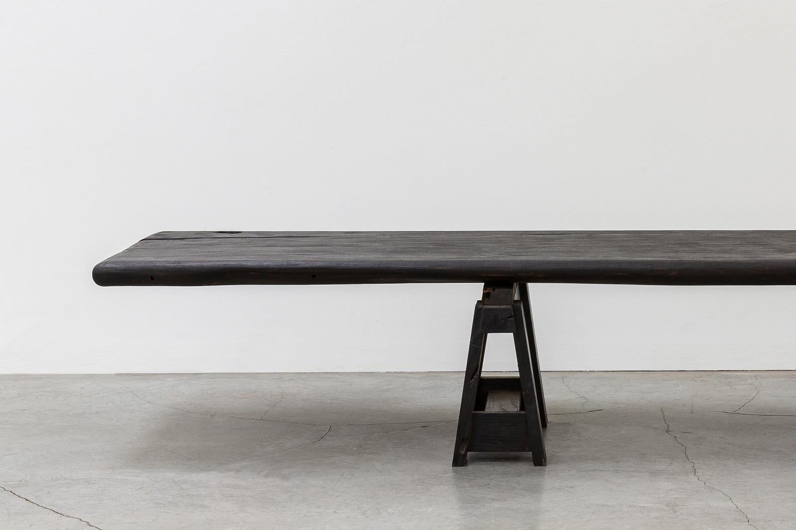 Moderne Table en bois exotique Nomad de CEU Studio, représentée par Tuleste Factory en vente