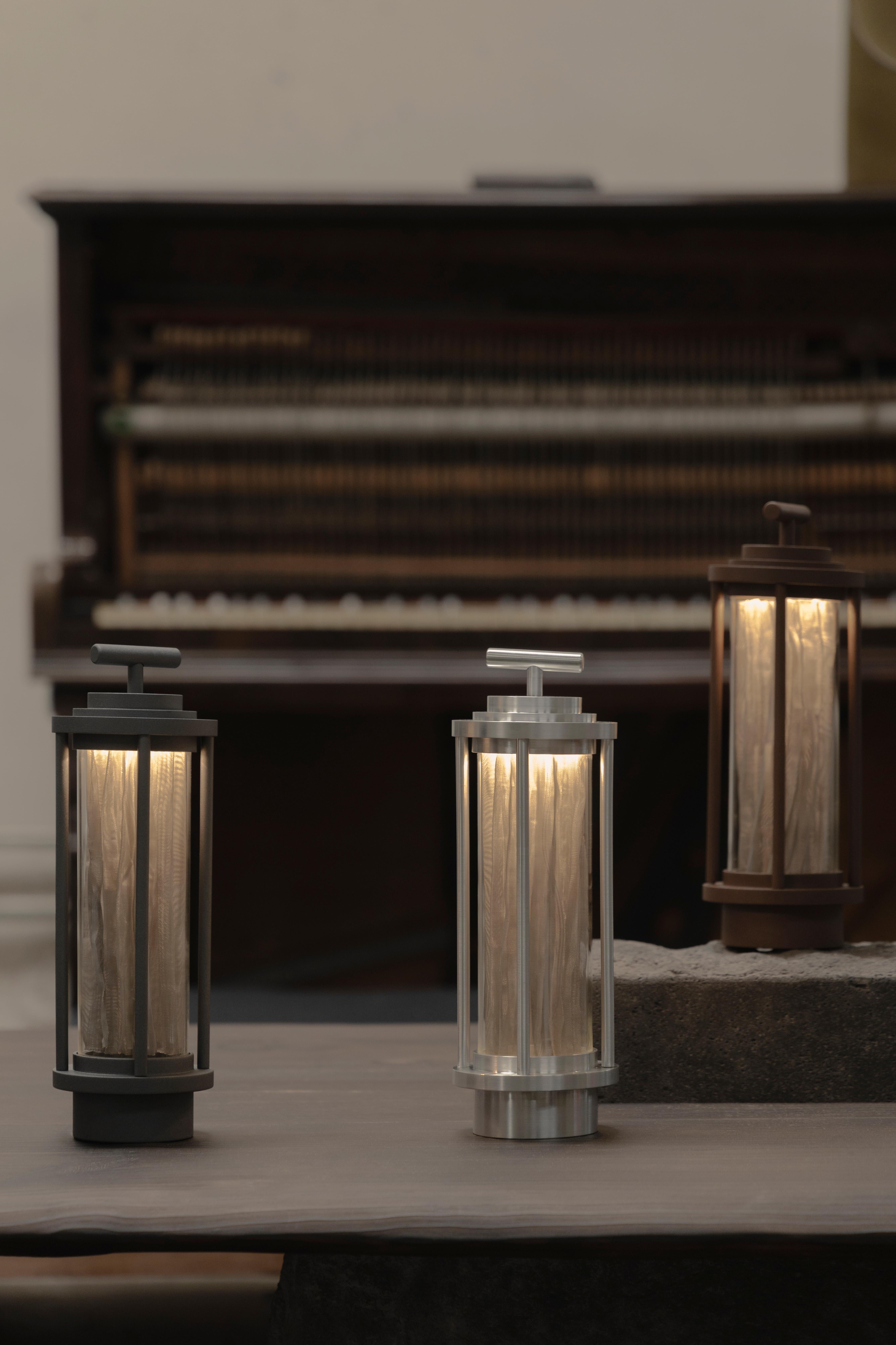 Aluminum Nòmada Portable & Rechargeable Table Light with Steel Mesh by Nuumbra For Sale