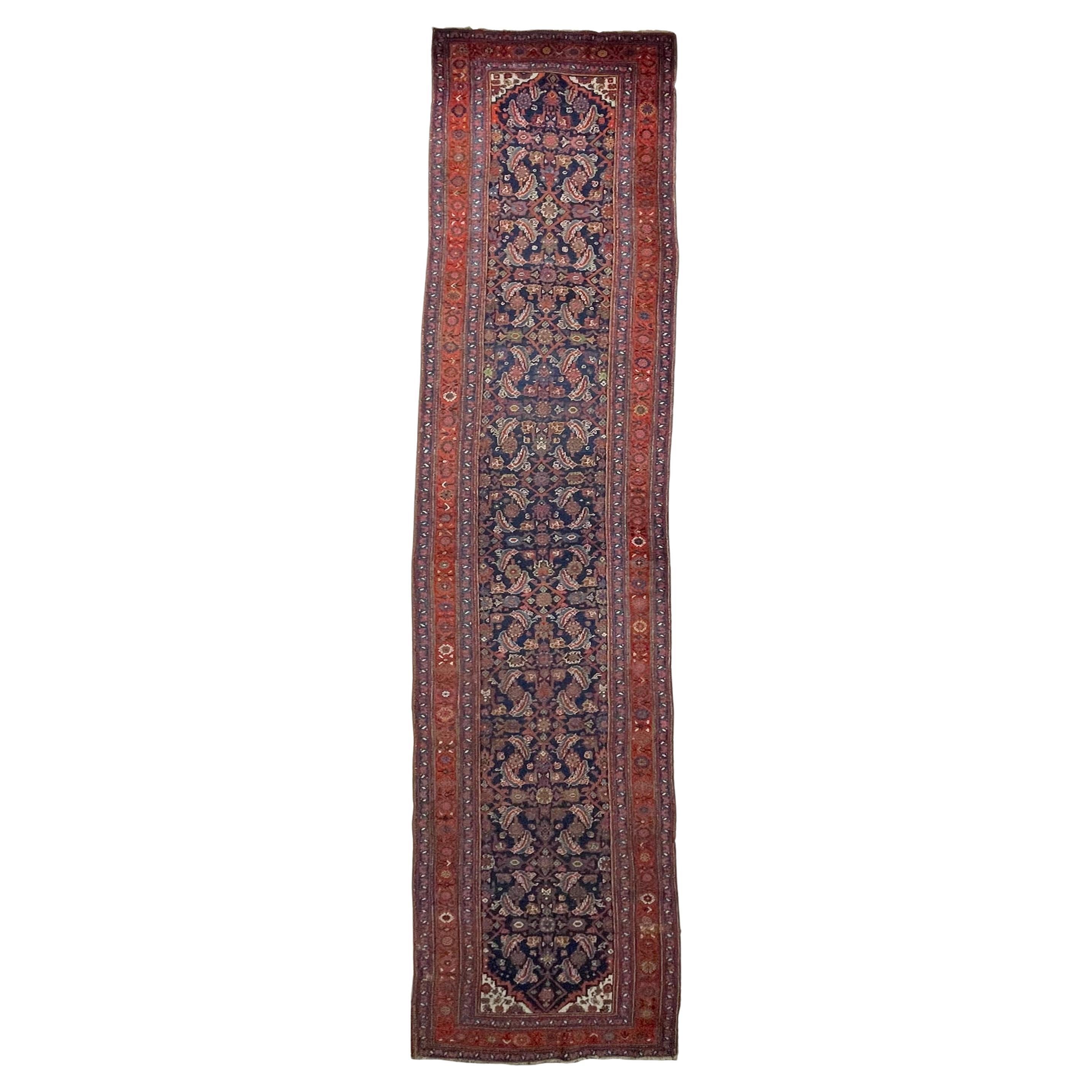 Tapis de couloir Bidjar ancien aux couleurs magnifiques, vers les années 1930