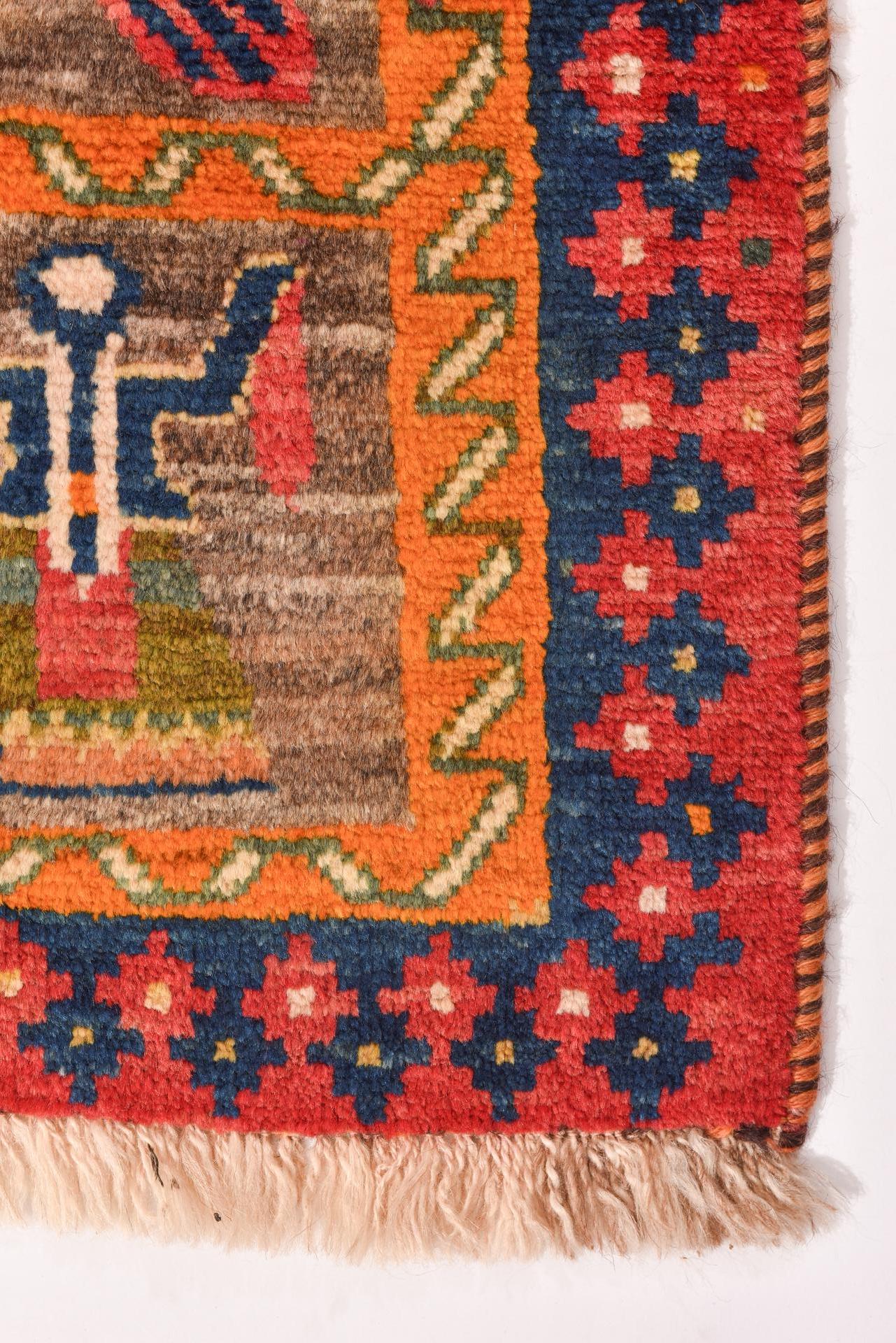 Nomaden-Teppich mit tanzenden Frauen (Zentralasiatisch) im Angebot