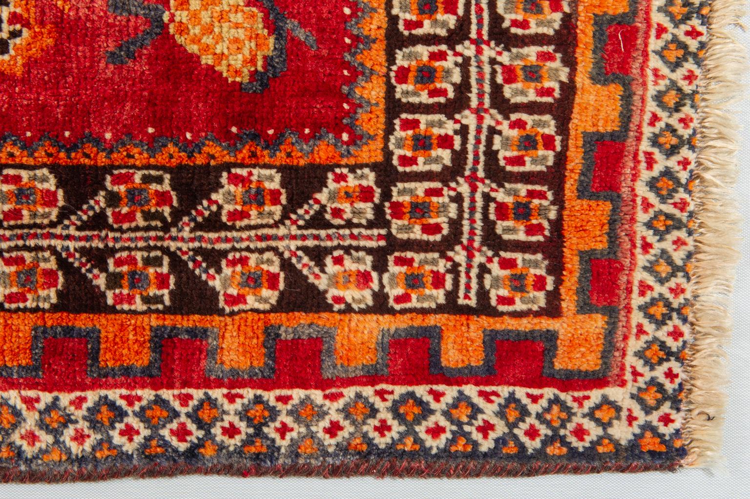 Nomadenischer Kurdestan-Teppich oder Teppich (Aserbaidschanisch) im Angebot