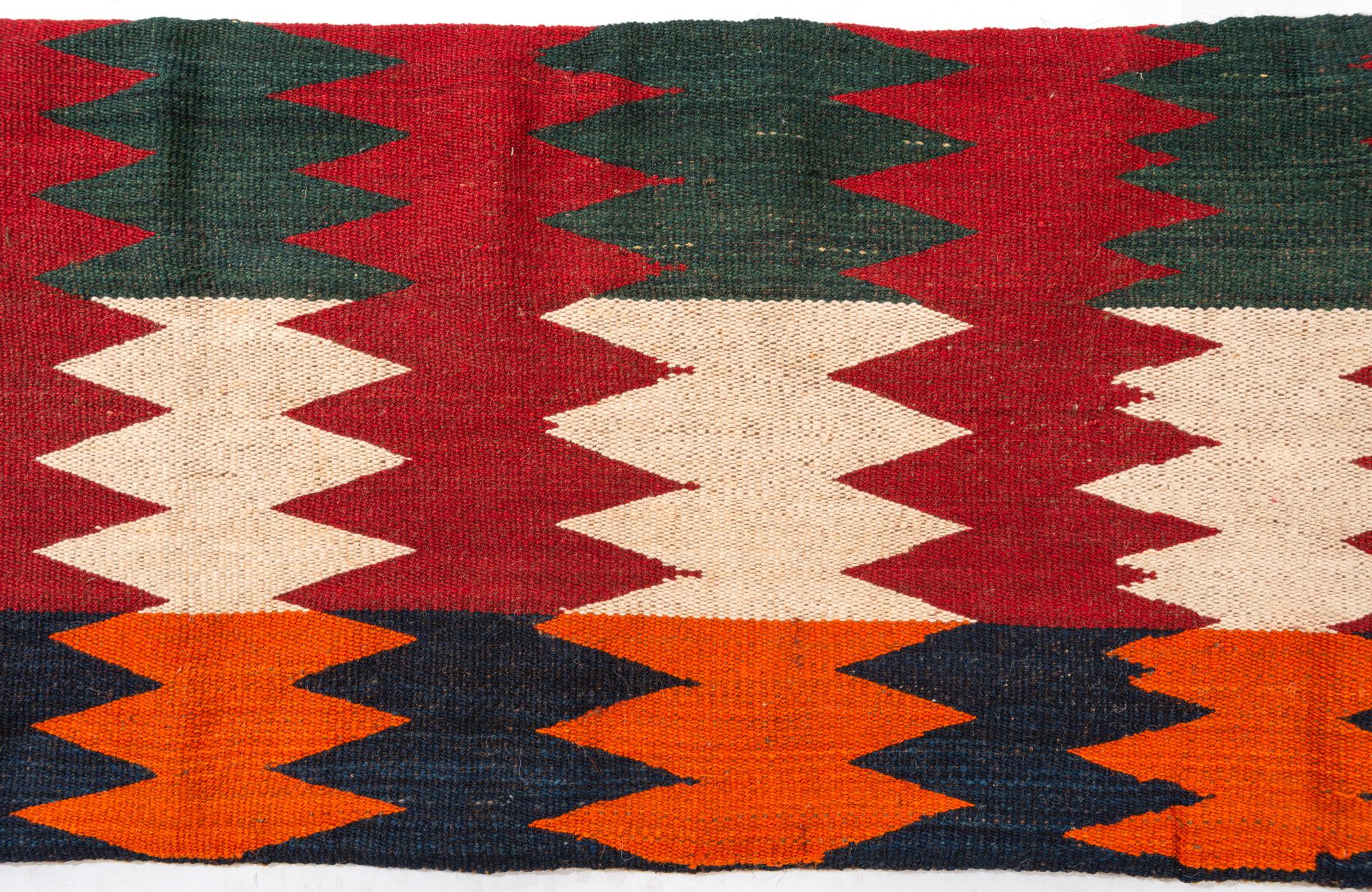 Tissé à la main Strips de tapis afghans anciens et nomades en vente