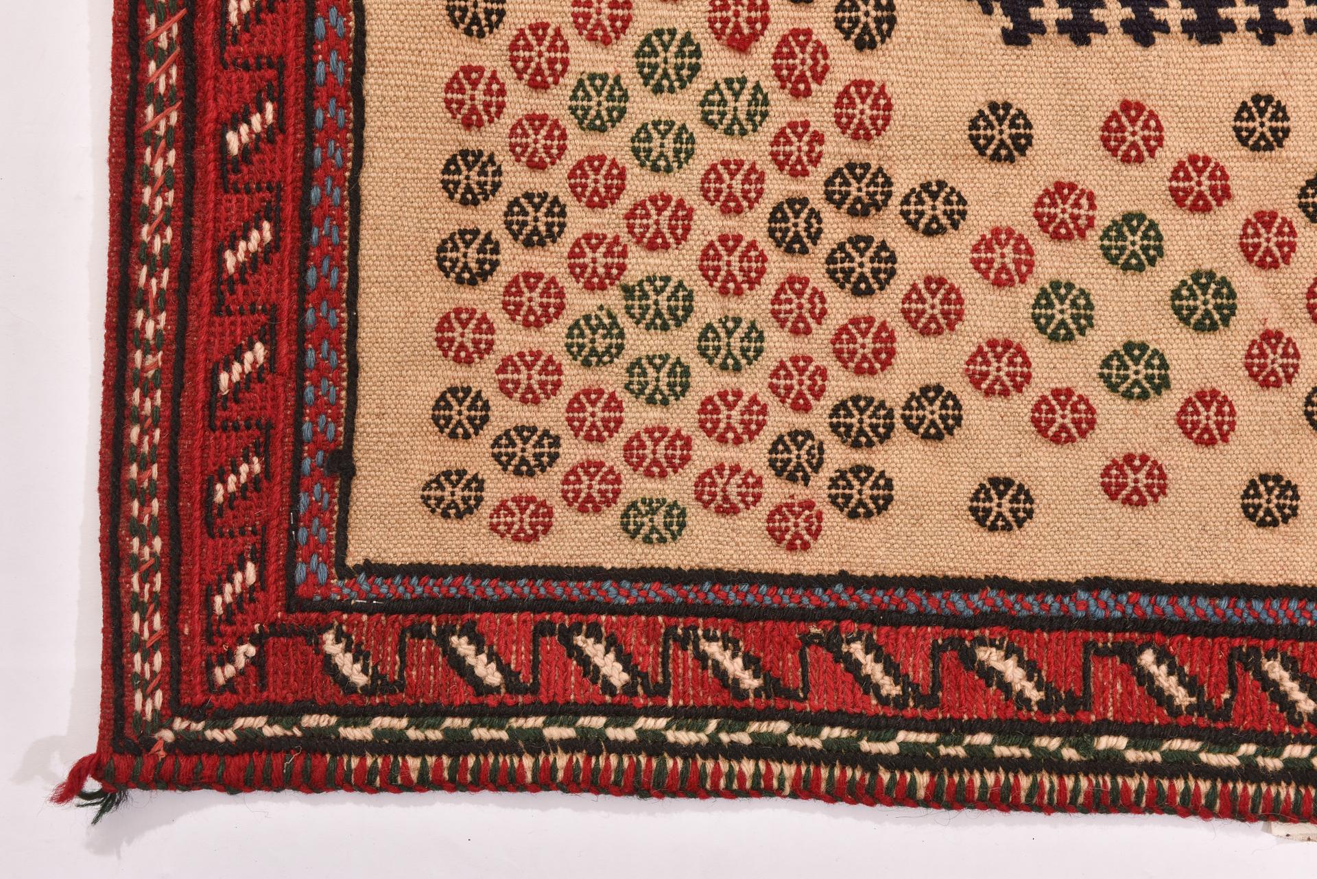 Nomadic Oriental Tablecloth-Kilim from my Private Collection In Excellent Condition For Sale In Alessandria, Piemonte