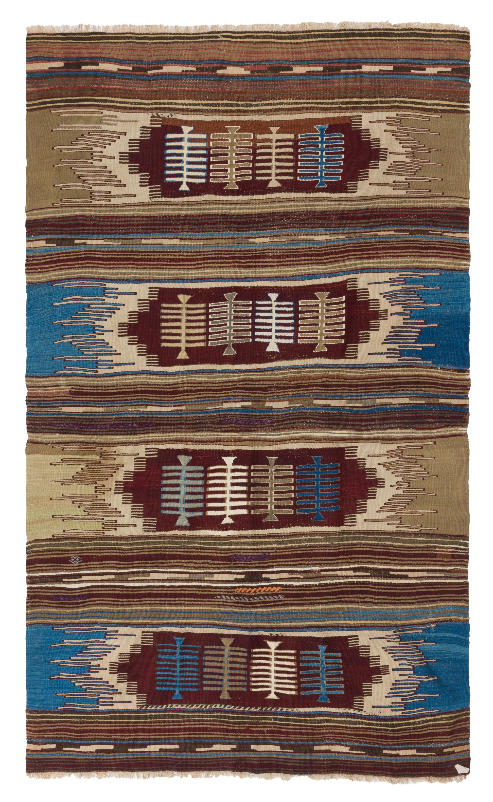 4.7x7.7 ft Nomadic Vintage Turkish Kilim Rug. One of a kind Wool Floor Covering For Sale