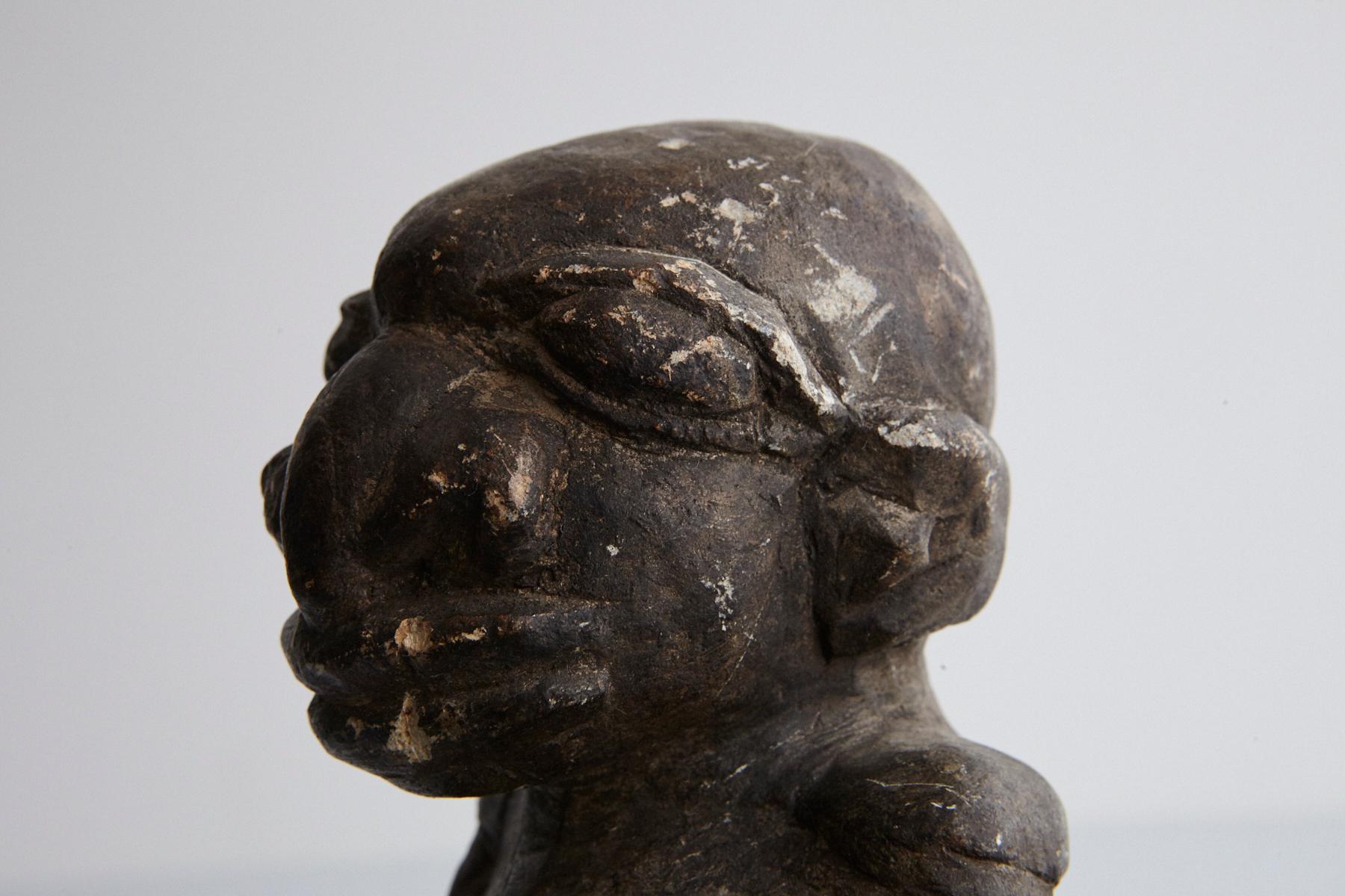 Nomoli - Carved Stone Figurine, Kissi People, Sierra Leone, 19th Century For Sale 4
