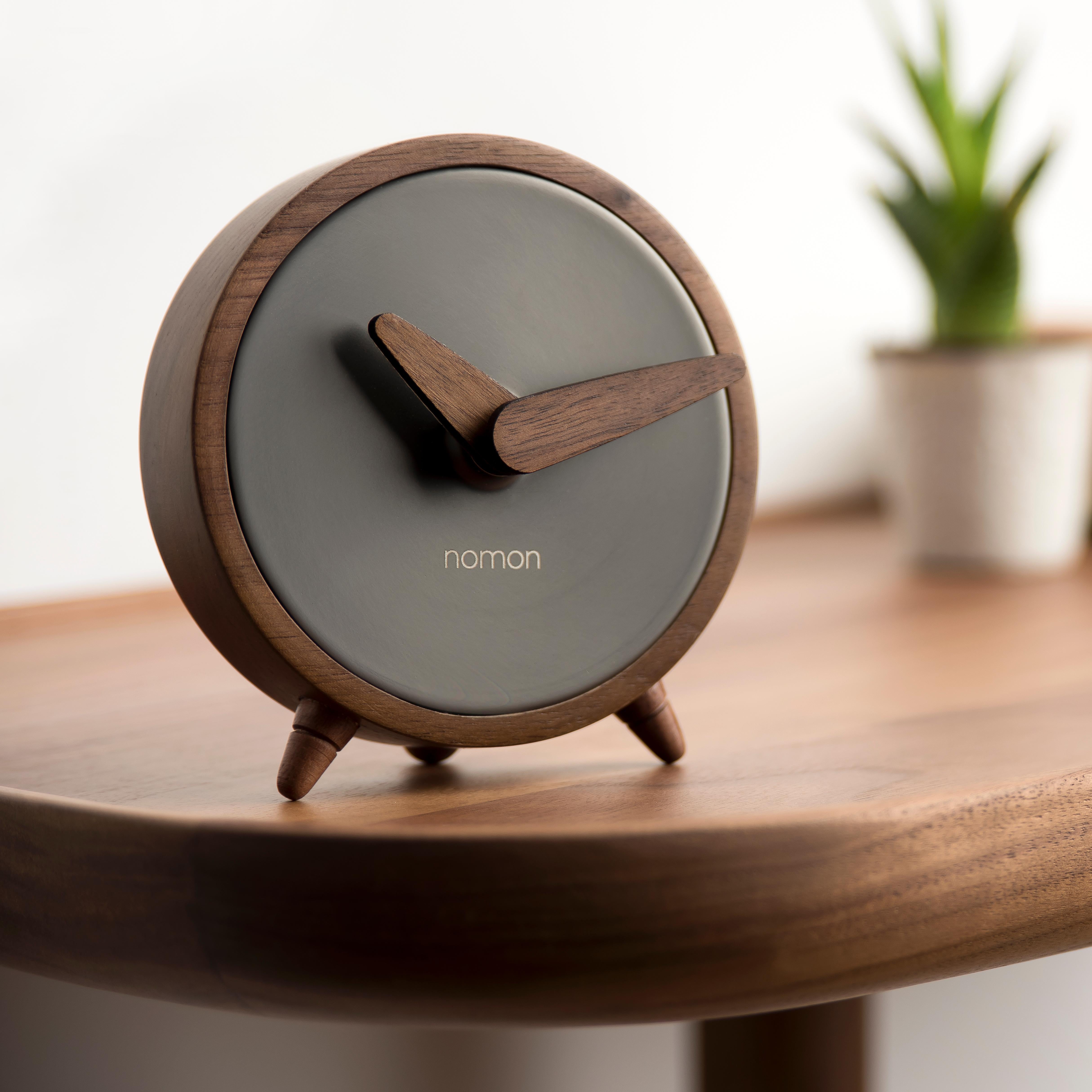 Spanish Nomon Atomo Table Clock By Andres Martinez For Sale