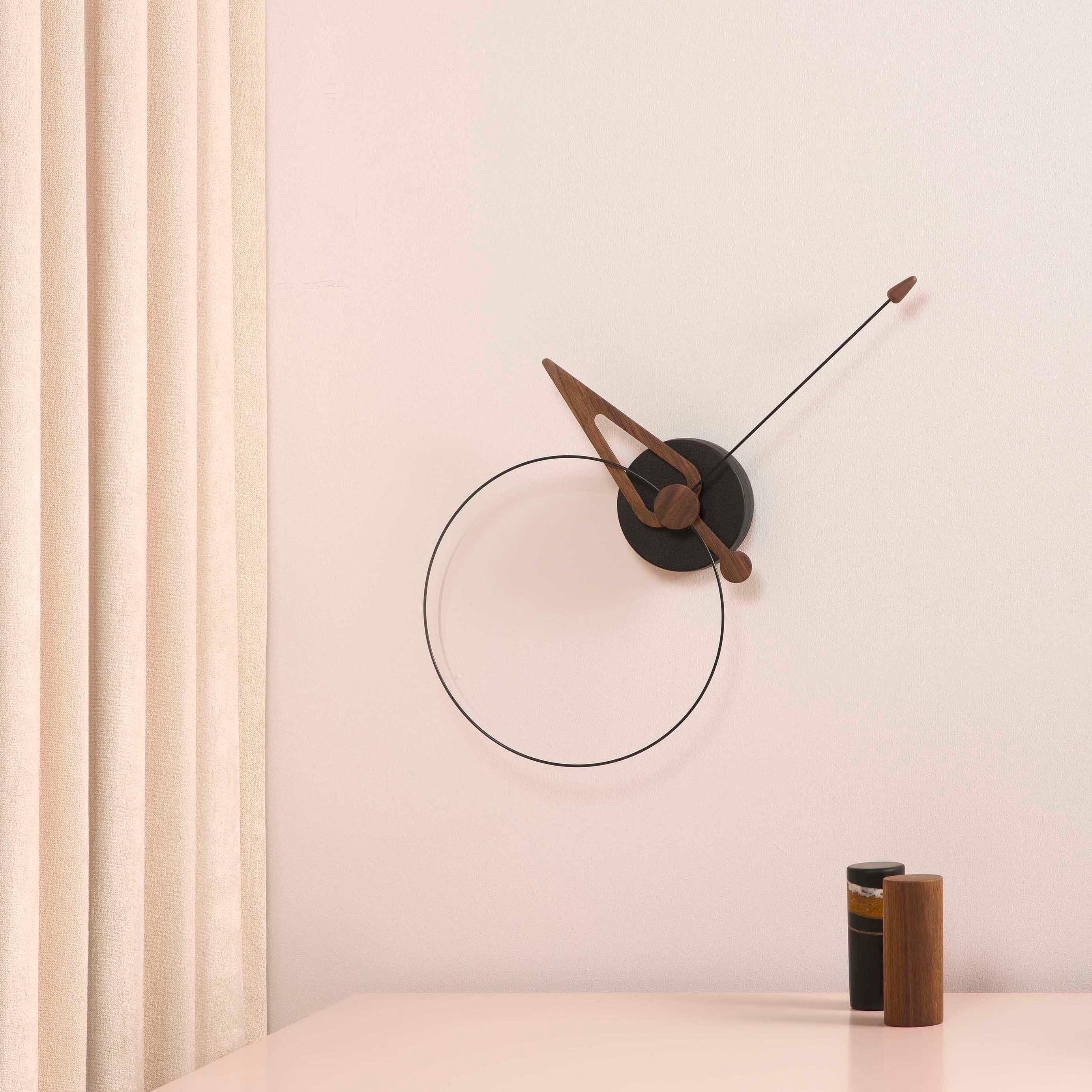 Nomon Pico  Wall Clock in Gold By Andres Martinez In New Condition For Sale In Brooklyn, NY