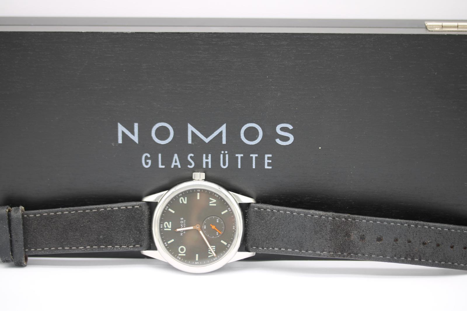 NOMOS Club Campus 38 Nacht  Ref. 738 / 12452  Box & Papiere  2023 im Zustand „Hervorragend“ im Angebot in London, GB