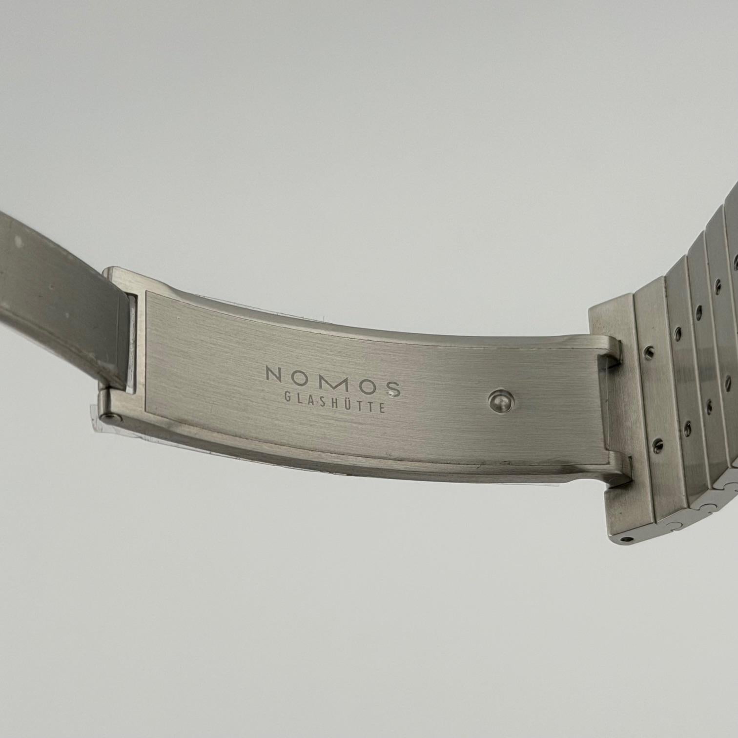 NOMOS Glashütte Autobahn Neomatik 41 1303 41mm Sport graues Zifferblatt Box Papiere 2023 im Zustand „Gut“ im Angebot in San Diego, CA