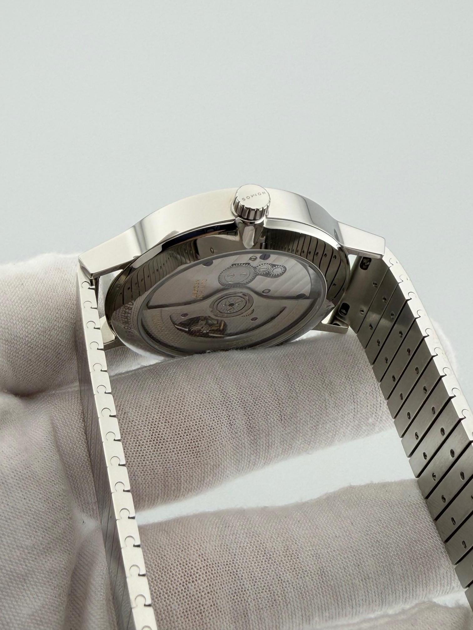 NOMOS Glashütte Autobahn Neomatik 41 1303 41mm Sport graues Zifferblatt Box Papiere 2023 für Damen oder Herren im Angebot