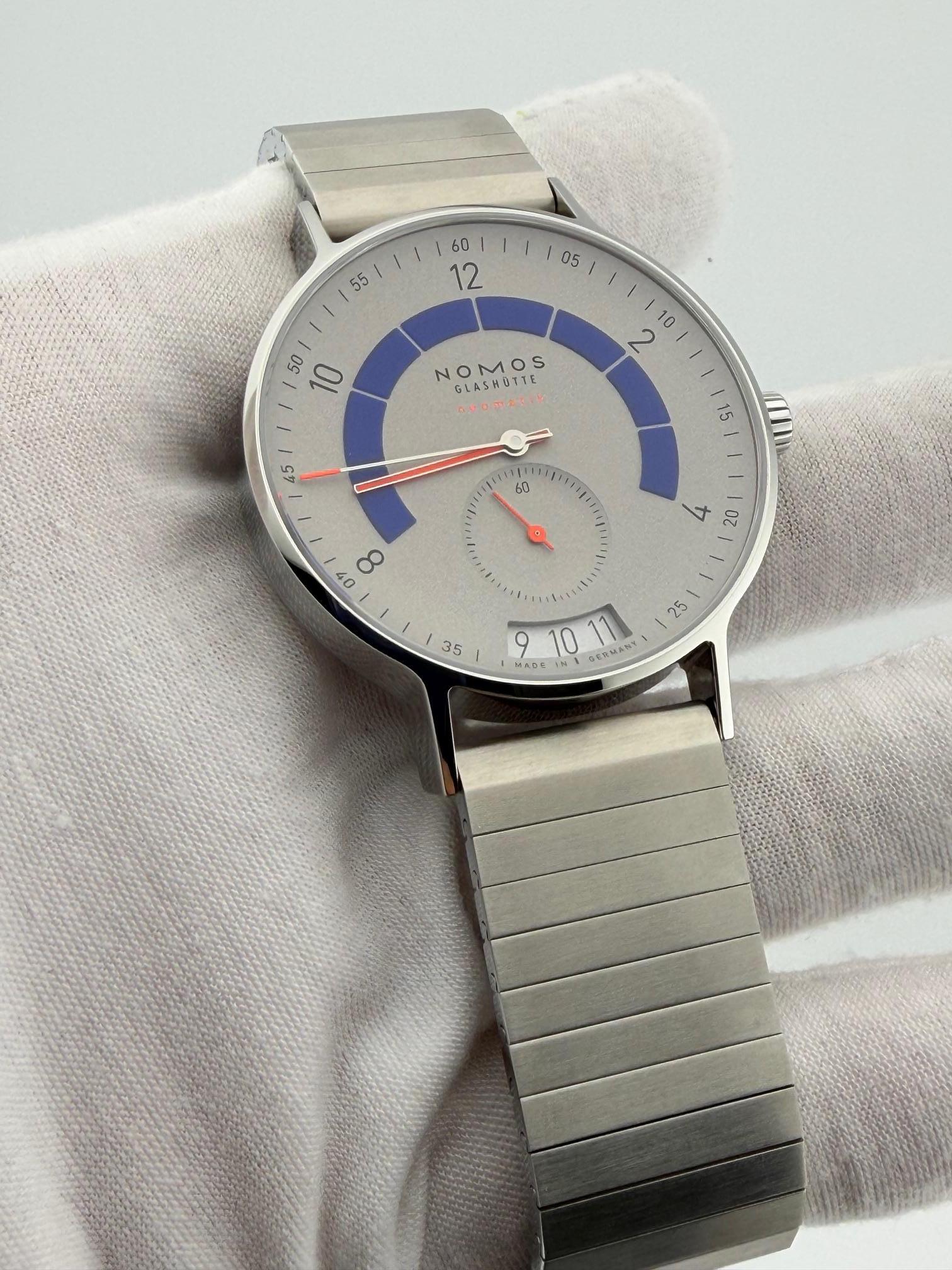 NOMOS Glashütte Autobahn Neomatik 41 1303 41mm Sport graues Zifferblatt Box Papiere 2023 im Angebot 1