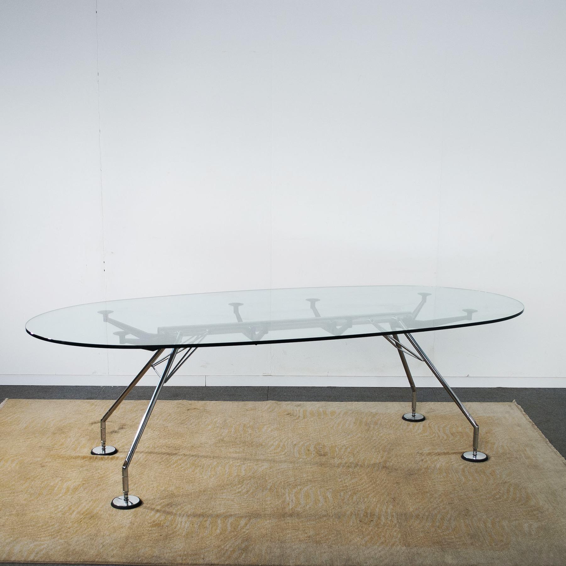 Fin du 20e siècle Table Nomos de Norman Foster des années 80