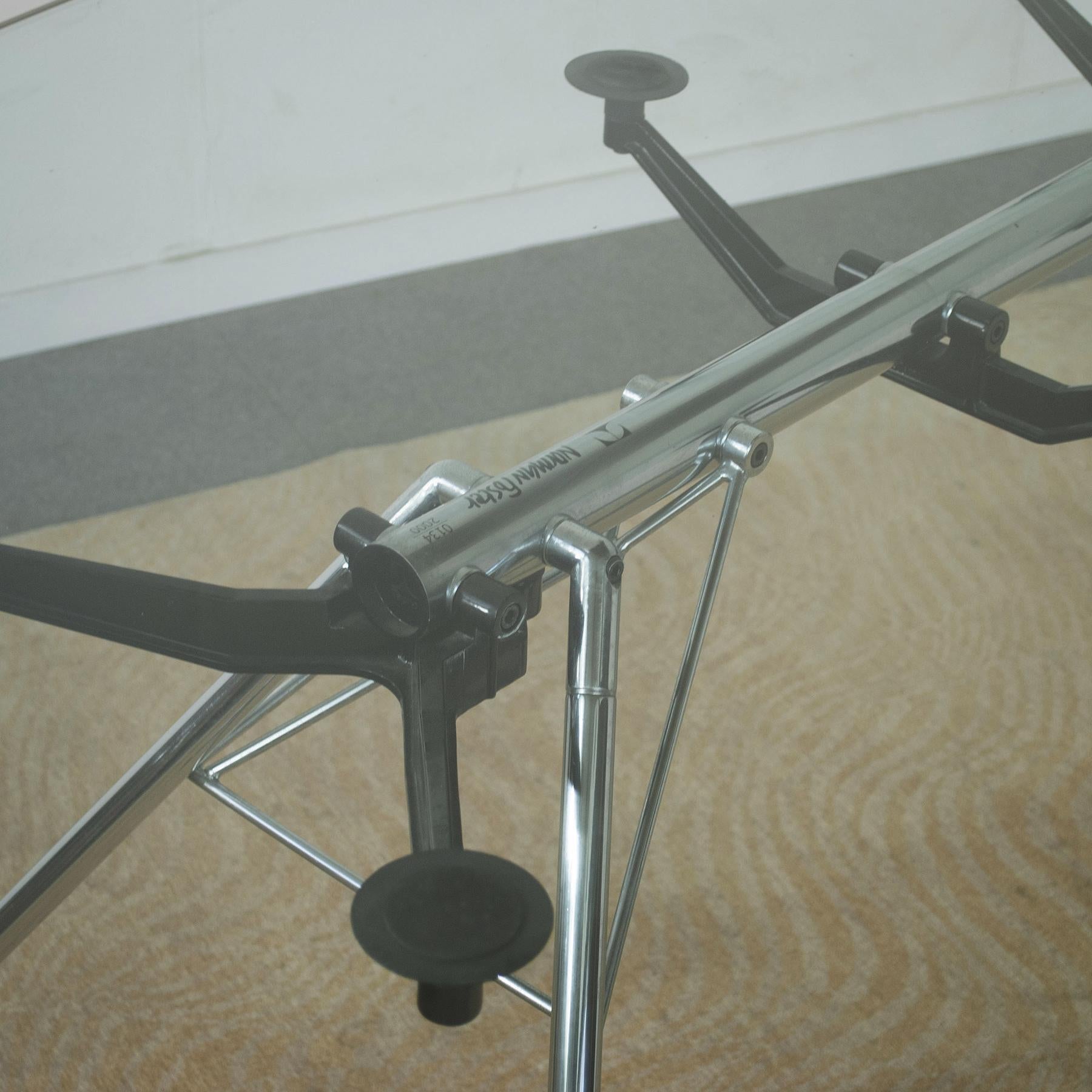 Nomos Table by Norman Foster 80s 2