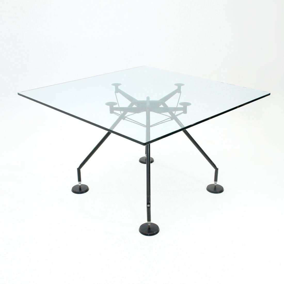 Mid-Century Modern Nomos Table by Norman Foster for Tecno, 1980s