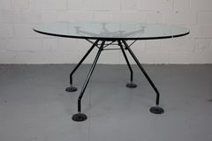 Table Nomos de Sir Norman Foster pour Tecno, 1987