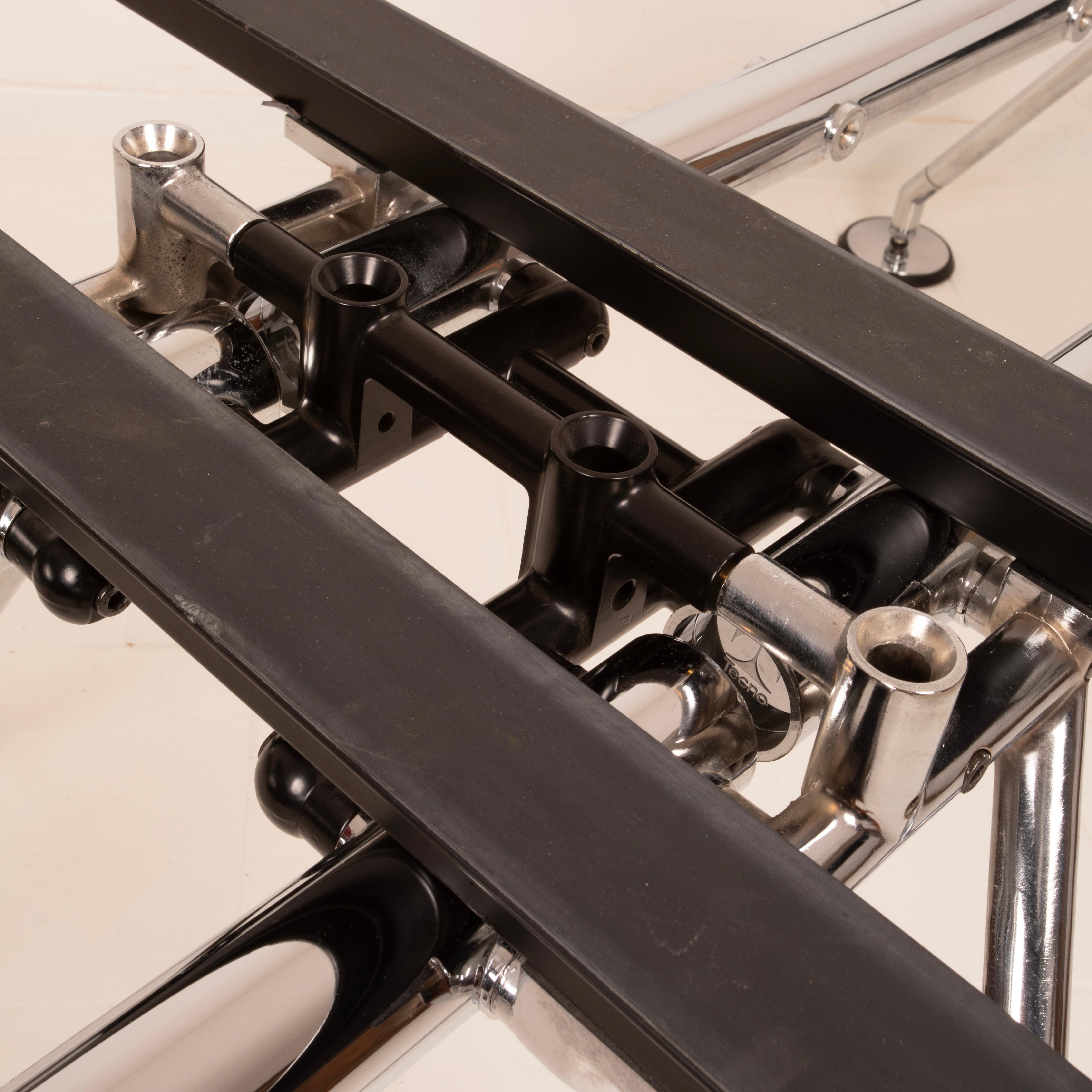 Table de réunion Nomos XL par Norman Foster pour Tecno 1980 en vente 2