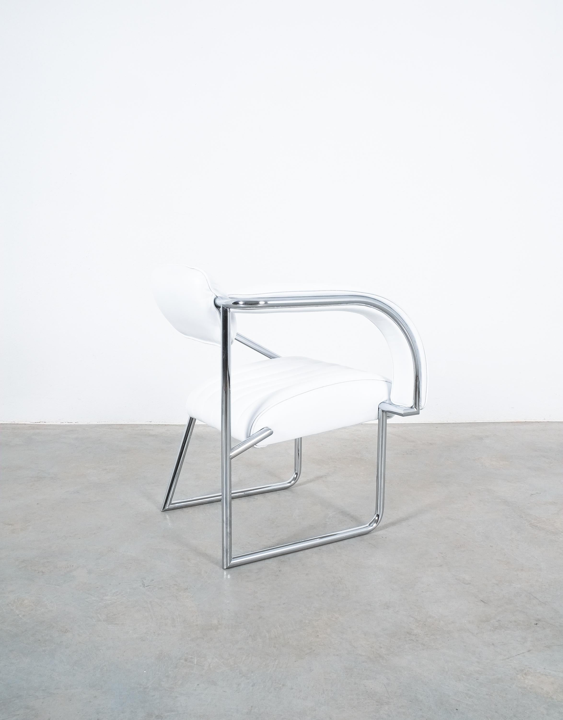 Non Conformist Chair by Eileen Gray, Designed 1926, Chrome White Leather 3