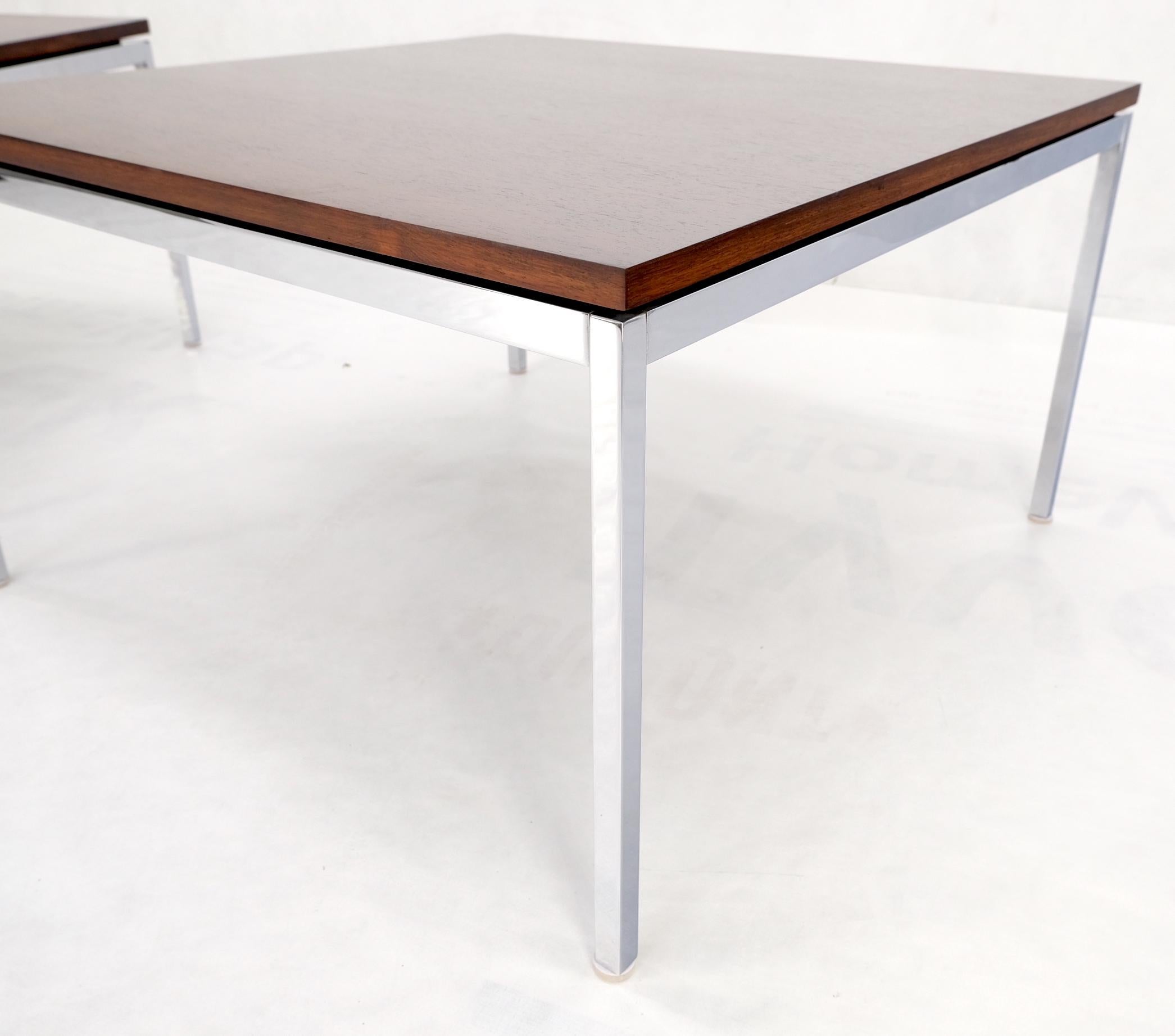 Mesure : Grande table : 30 x 30 x 17.
Petite table : 24 x 24 x 17.