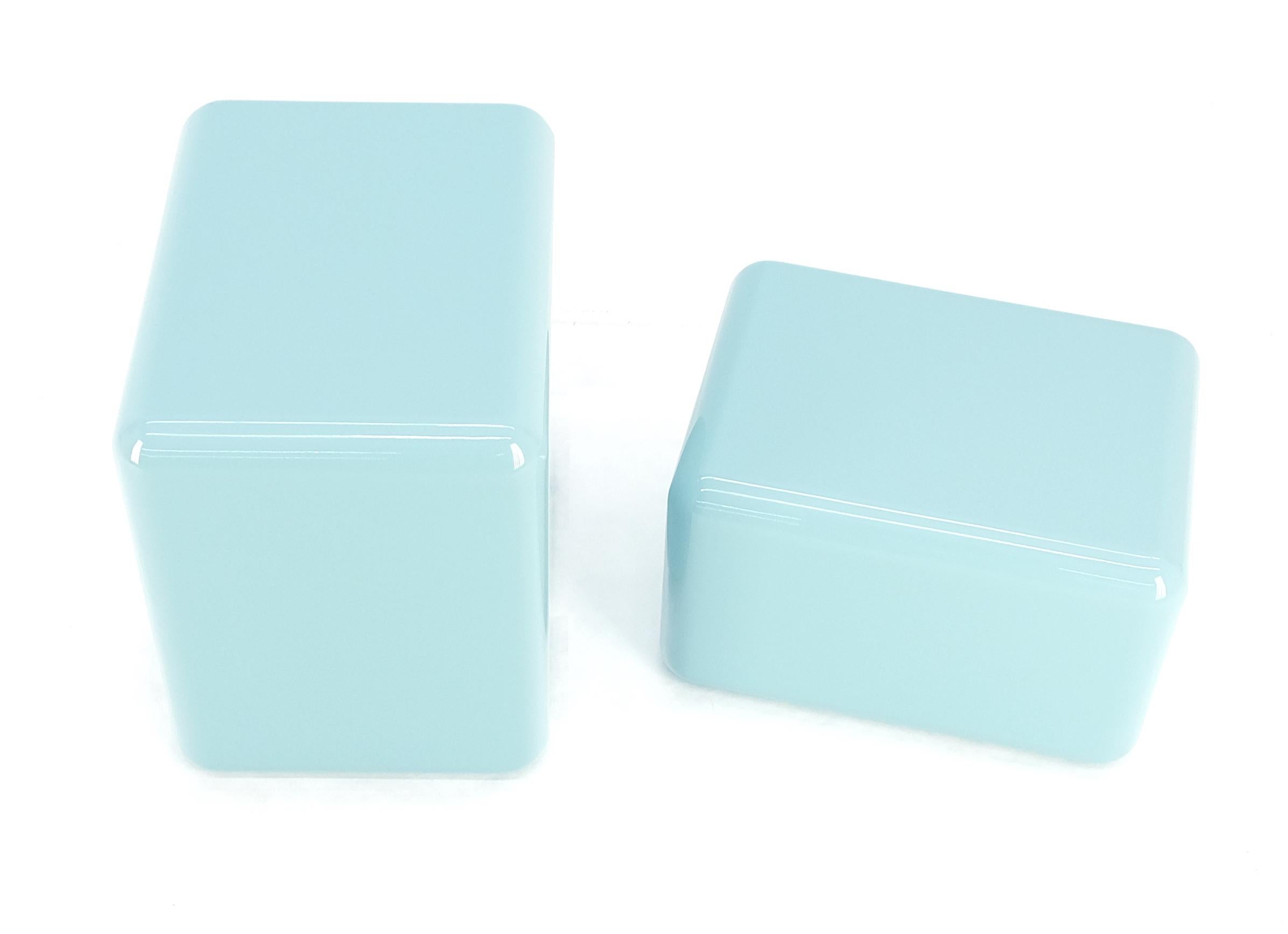 Non Matching Pair Rounded Edges and Corners Thick Enamel Finish Side End Tables For Sale 1