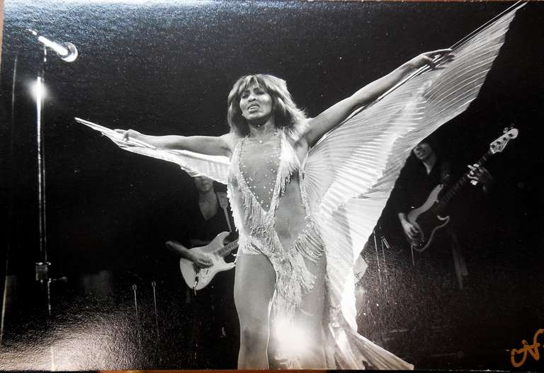 Vintage Signed Silver Gelatin Photo Card Tina Turner - Photograph by Nona Hatay