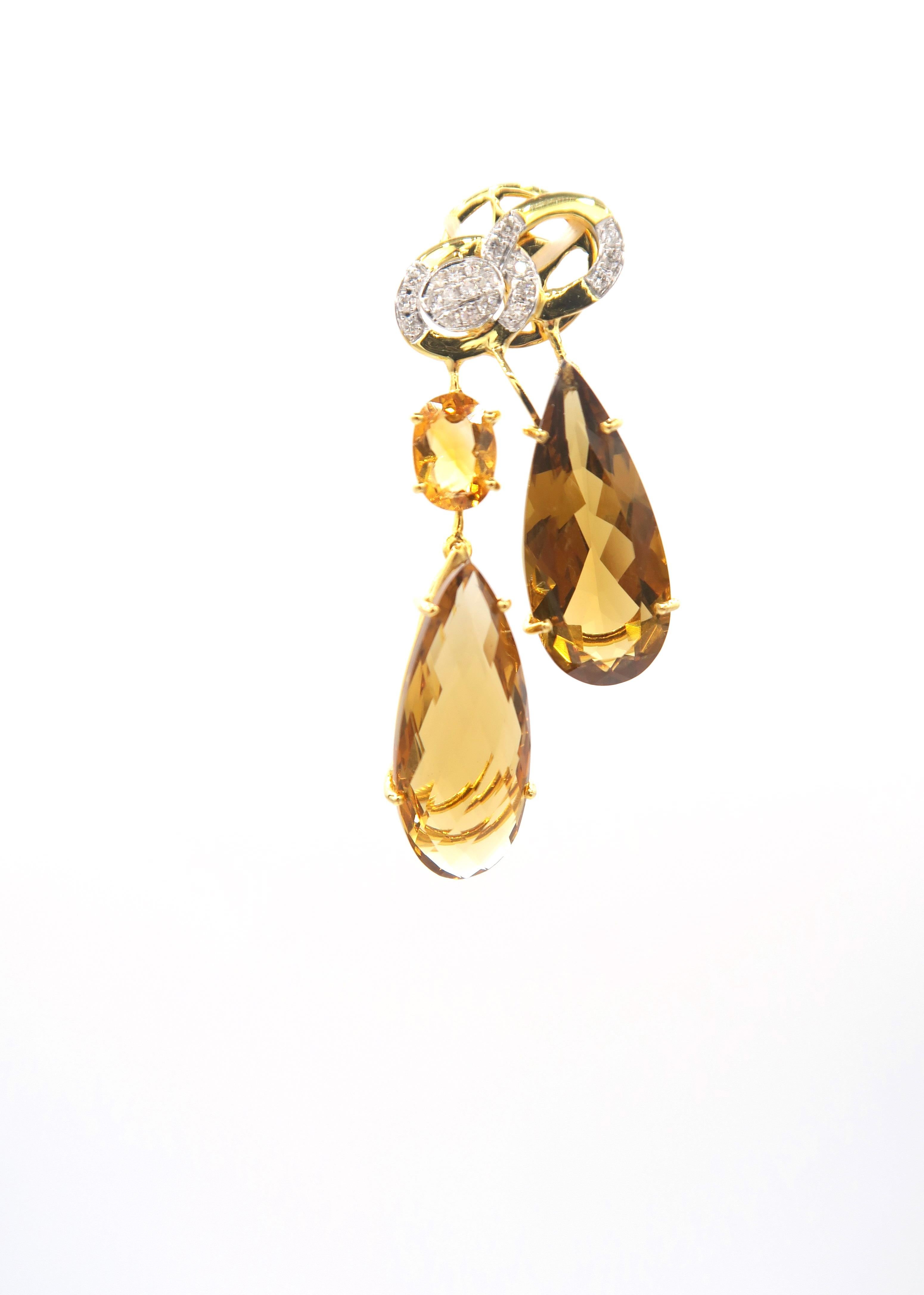 Nonidentical Drop Citrine and Diamond 18 Karat Yellow Gold Pierced Earrings In New Condition In Bangkok, TH