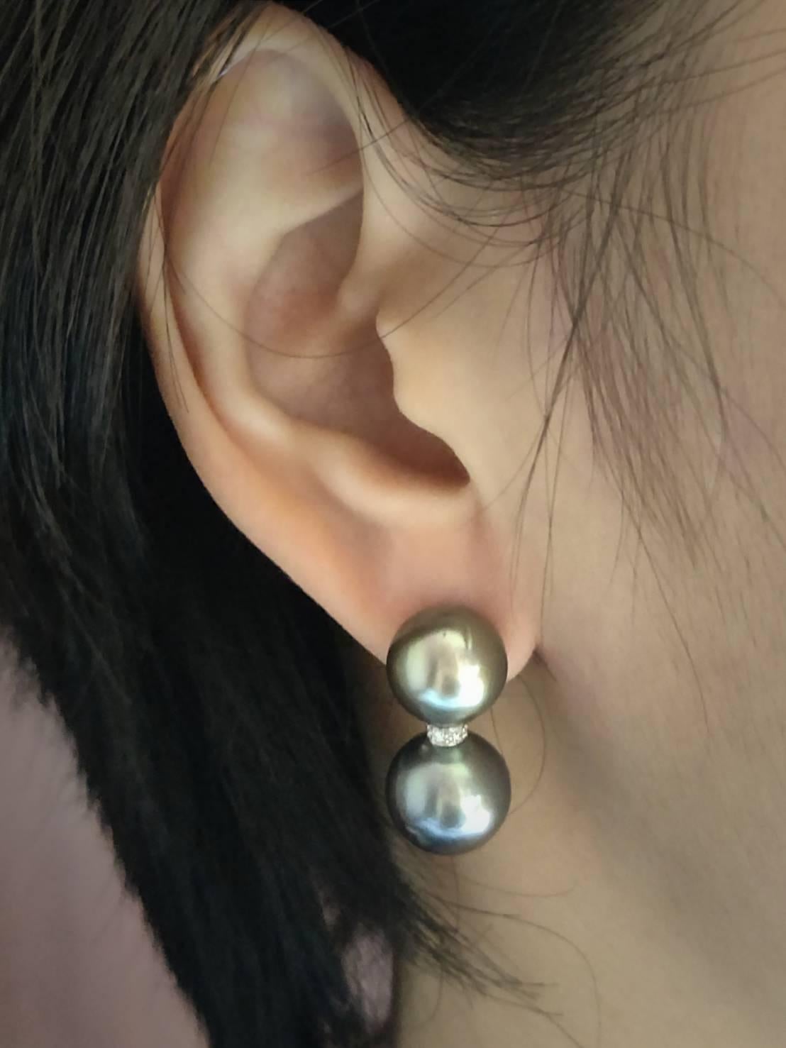 Nonidentical South Sea and Tahitian Pearl Diamond Sconce 18 Karat Gold Earrings In New Condition For Sale In Bangkok, TH