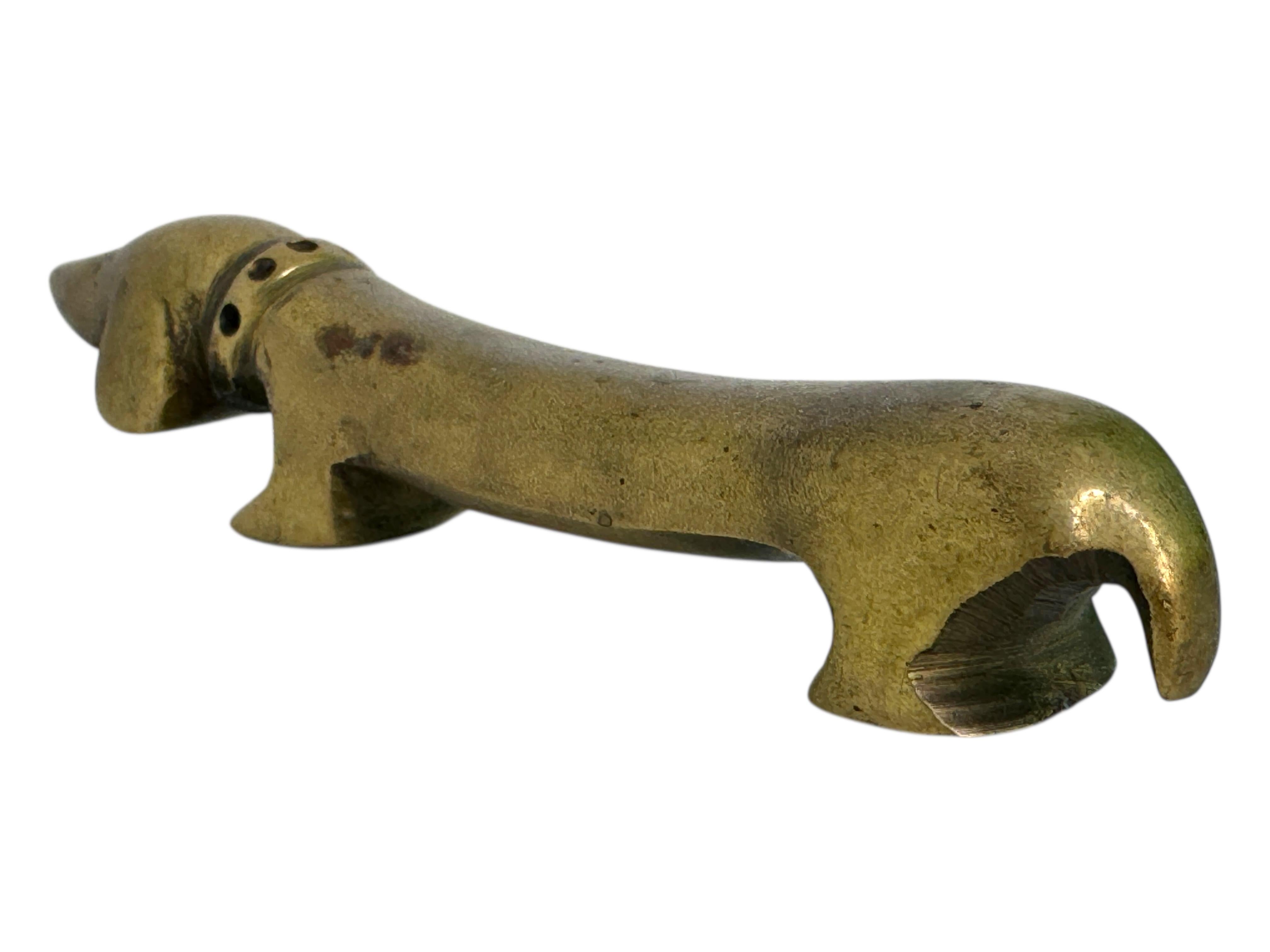 „Noodle“ Dachshund-Hundeflaschenöffner Bosse Wien, Österreich, 1950er Jahre im Angebot 1