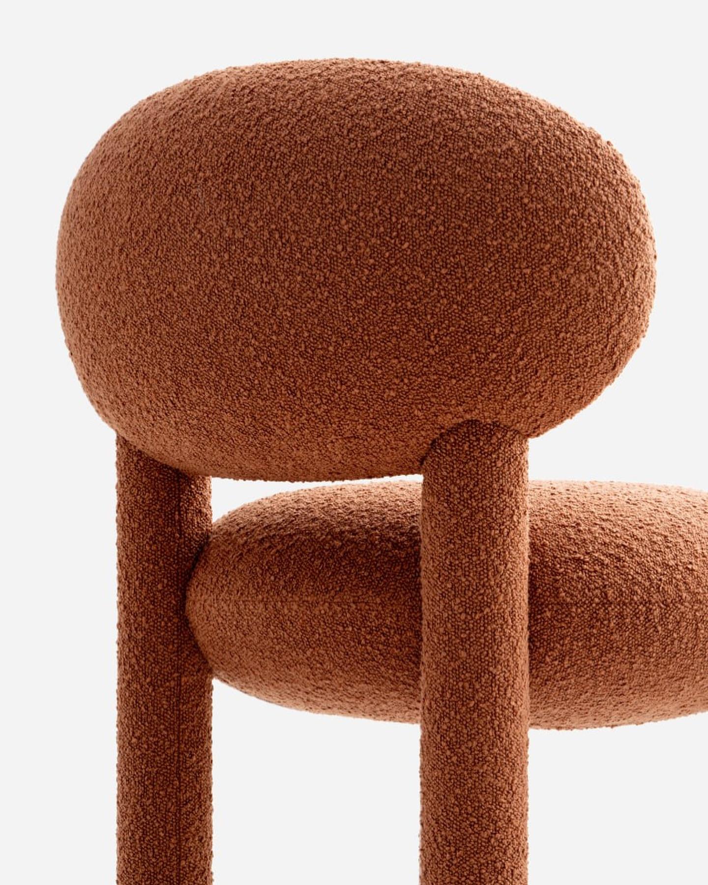 NOOM Home Flock CS1 Stuhl aus rotem Boucle (21. Jahrhundert und zeitgenössisch) im Angebot
