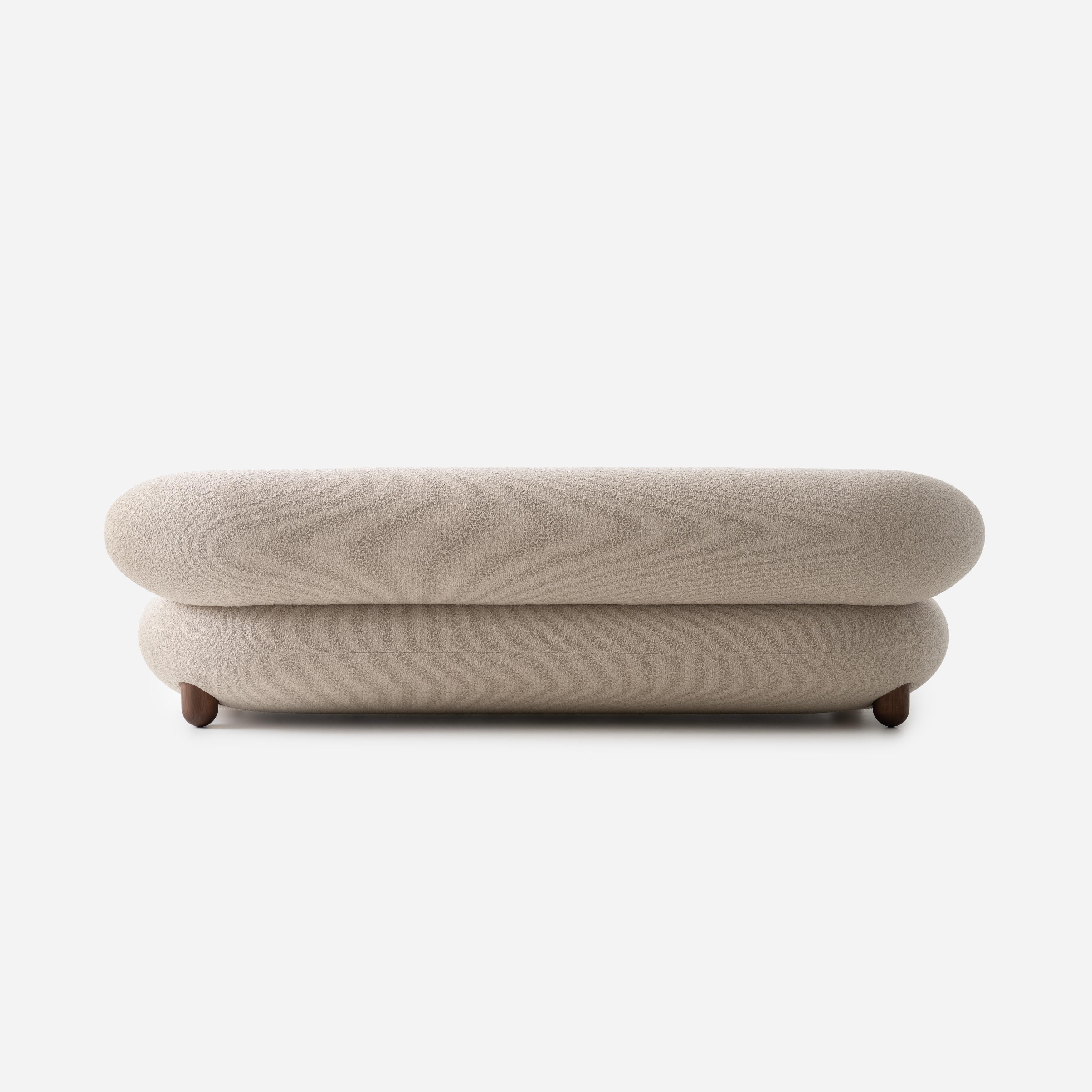 NOOM Home Flock Sofa - Baloo Boucle (Handgefertigt) im Angebot