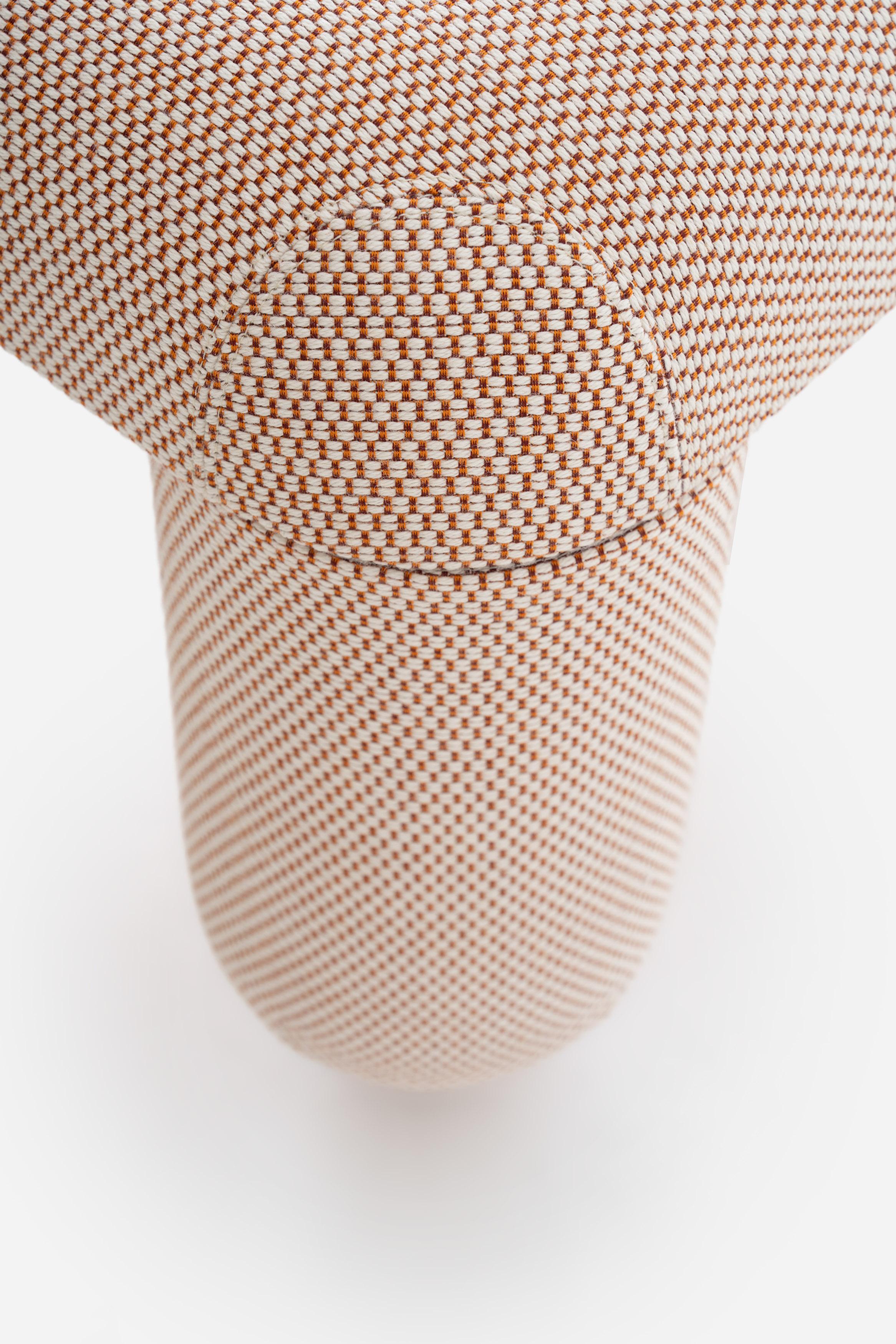 NOOM Home Hello Dining Chair - Kvadrat Serprentine For Sale 2