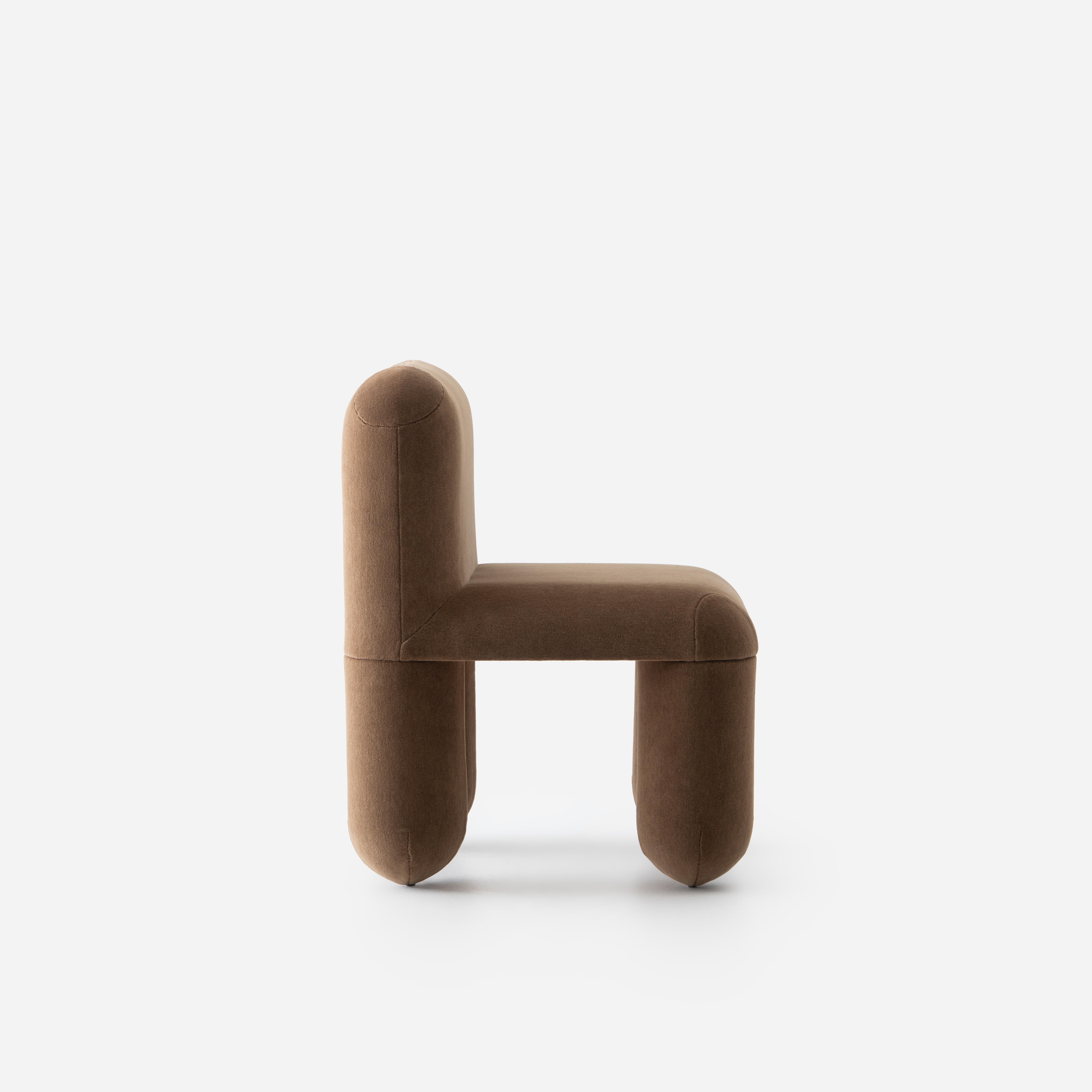 NOOM Home Hello Esszimmerstuhl - Mario Sirtori Alpaka (Ukrainisch) im Angebot