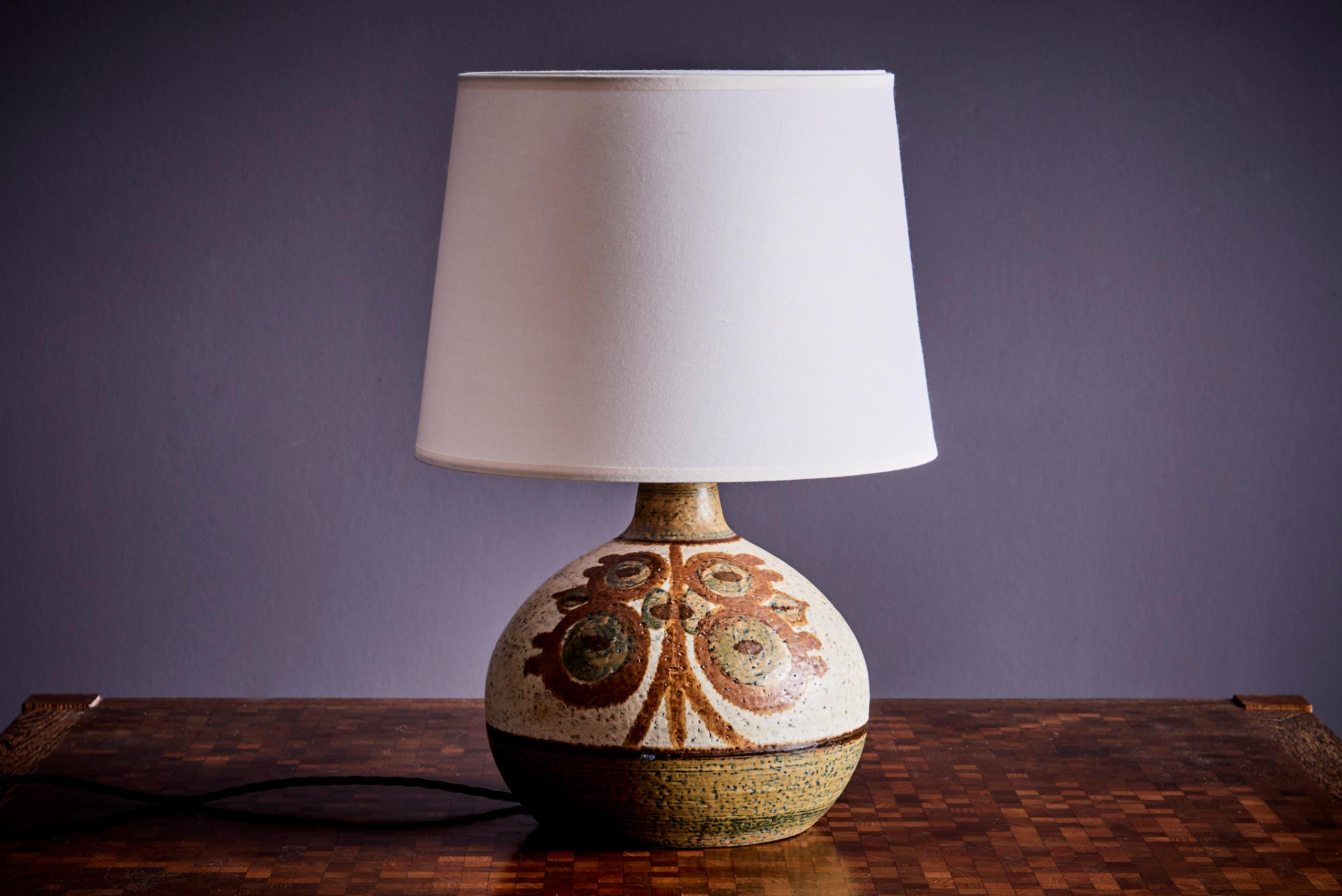 Céramique Lampe de table en céramique Noomi Backhausen, par Soholm en vente