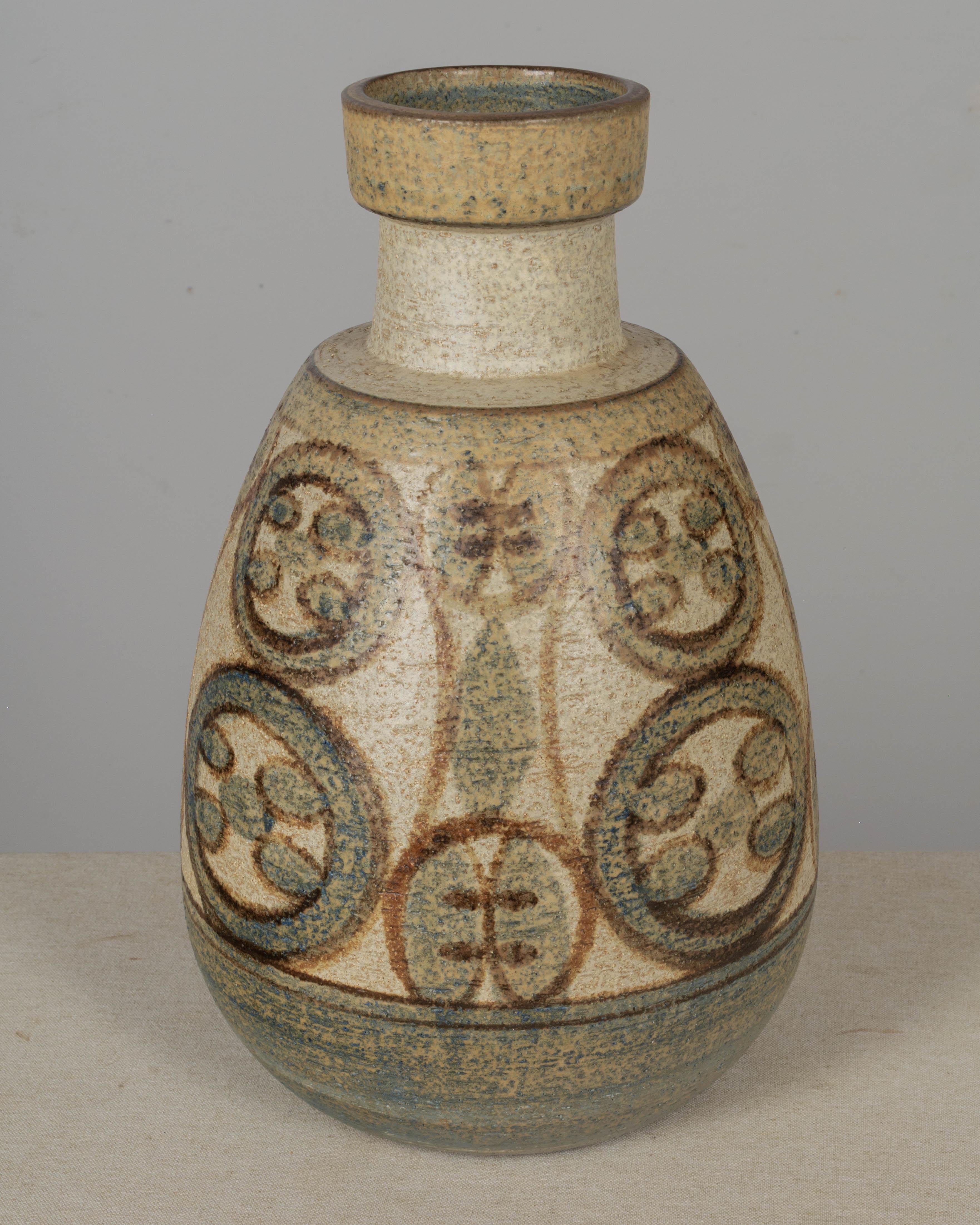 Noomi Backhausen Große Vase aus Søholm-Keramik  im Zustand „Gut“ im Angebot in Winter Park, FL
