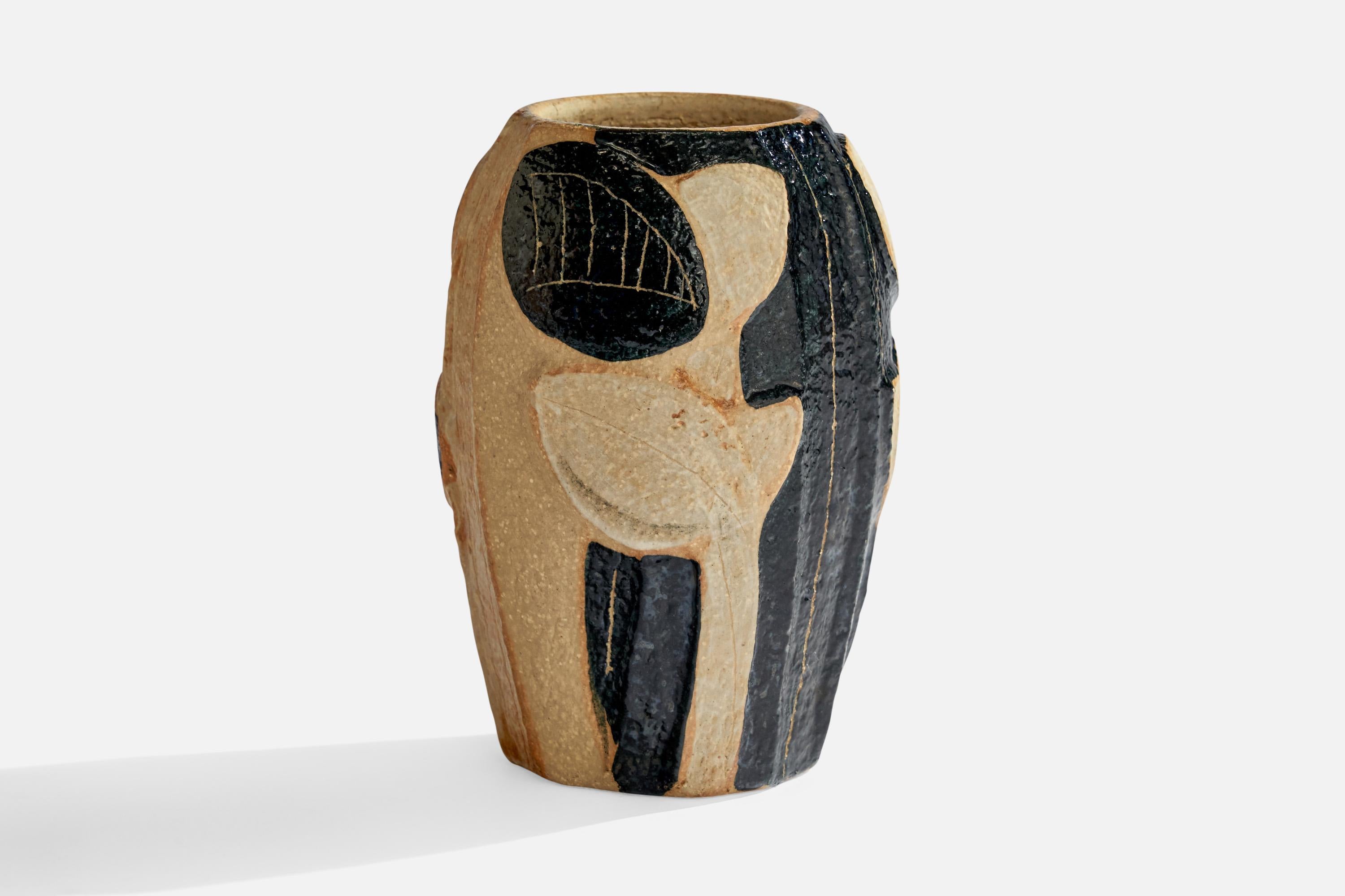 Danish Noomi Backhausen, Vase, Stoneware, Denmark, 1960s For Sale
