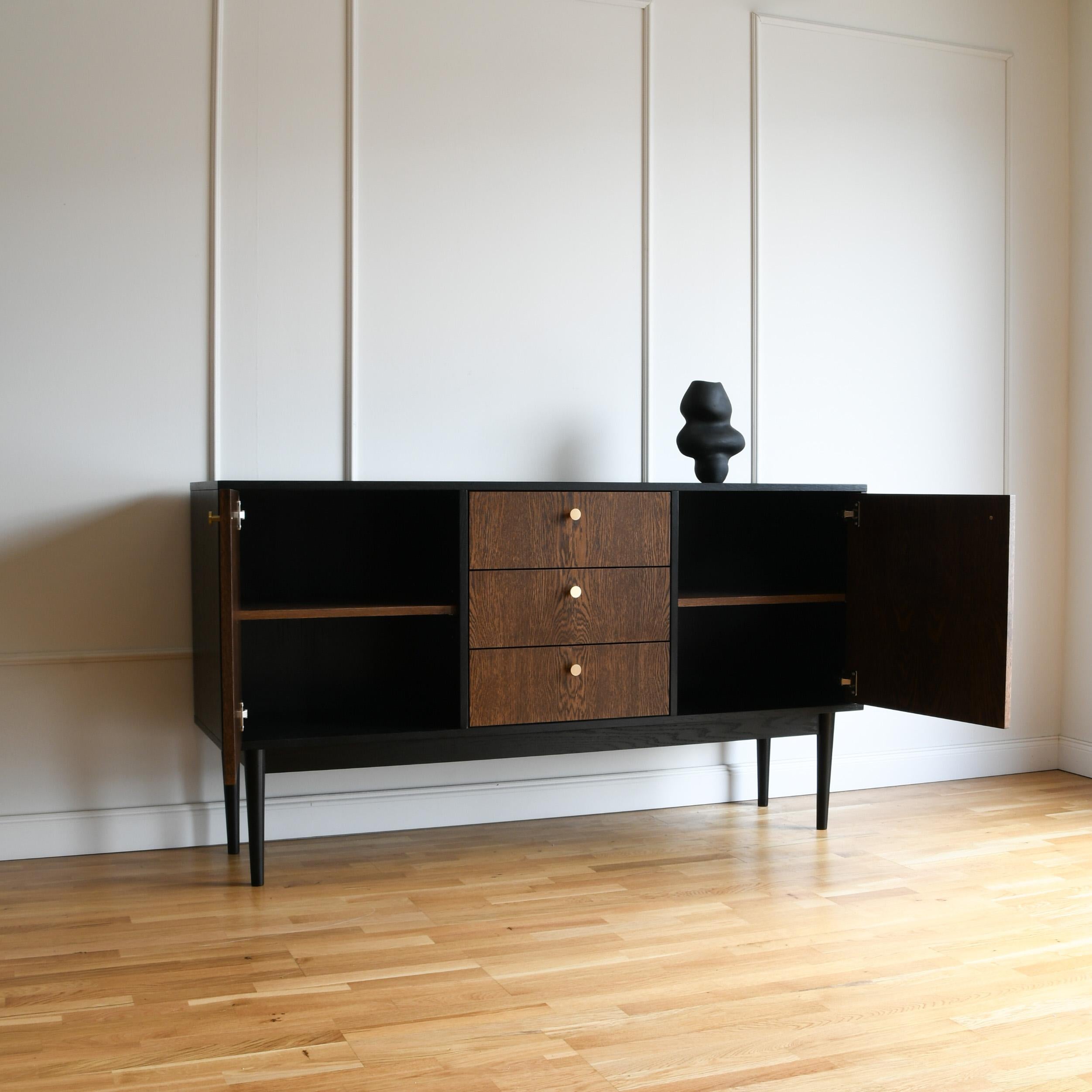 Nora Medium Sideboard von Pastform (Polnisch) im Angebot