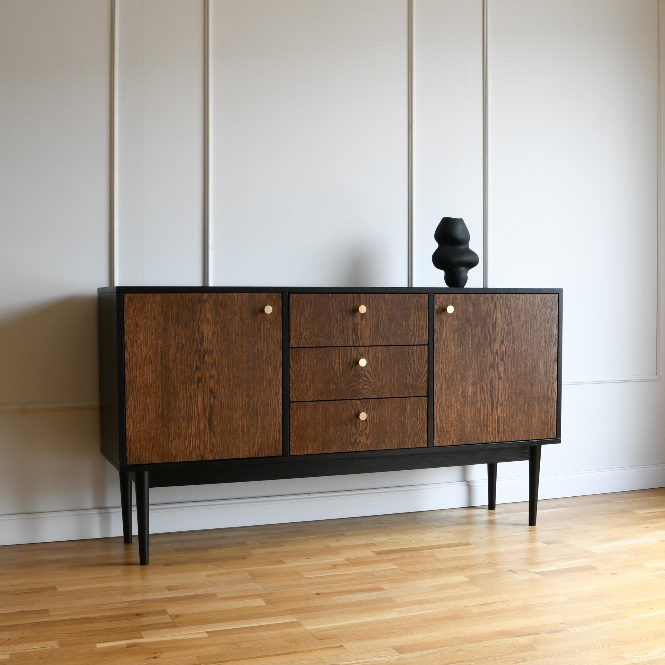 Nora Medium Sideboard von Pastform (Gebeizt) im Angebot