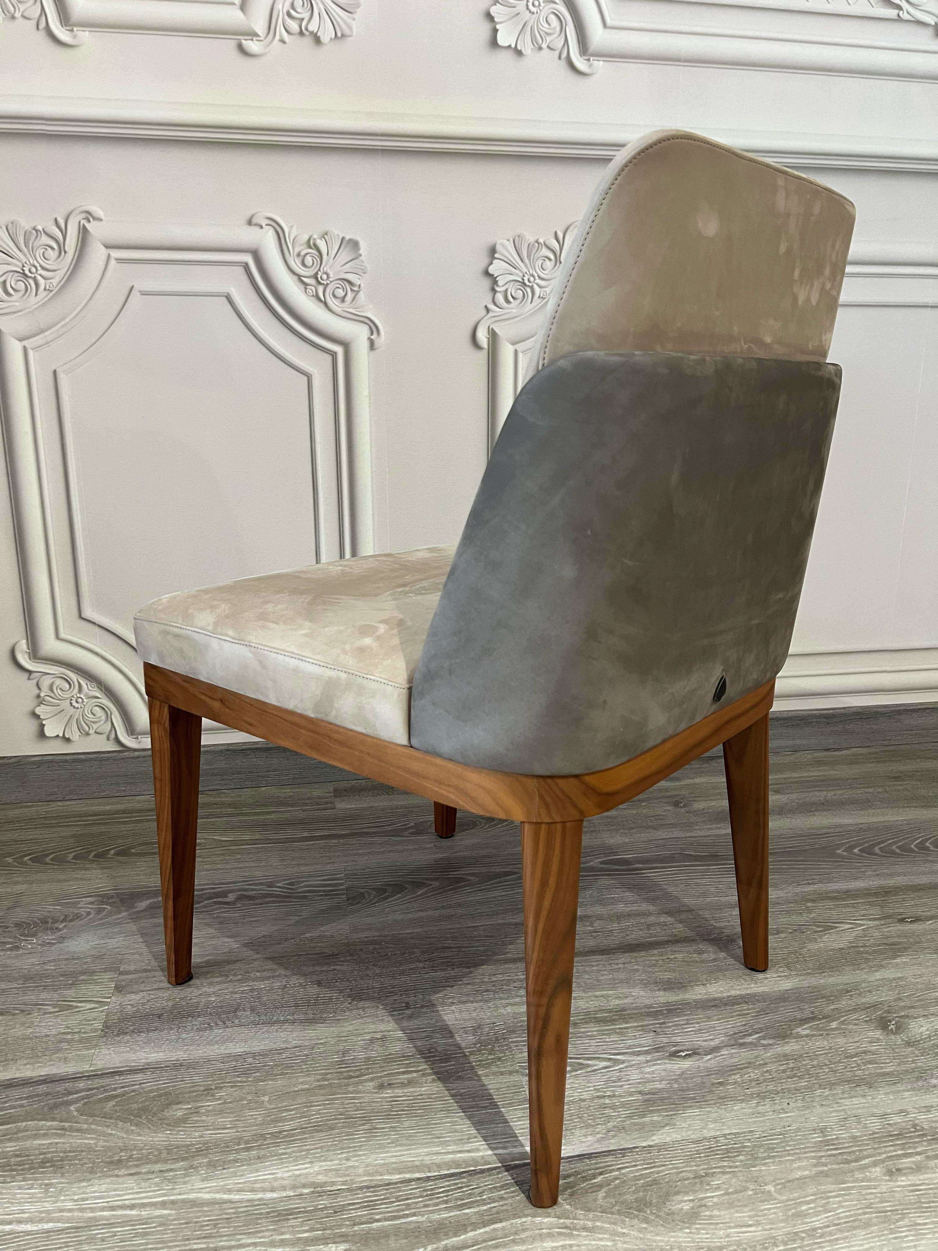 Nora nubuck leather and American walnut wood dining chair For Sale 1