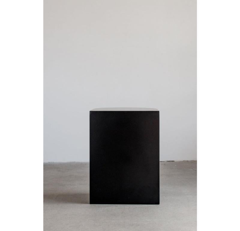 Américain Table d'appoint Norah en acier avec finition poly 24