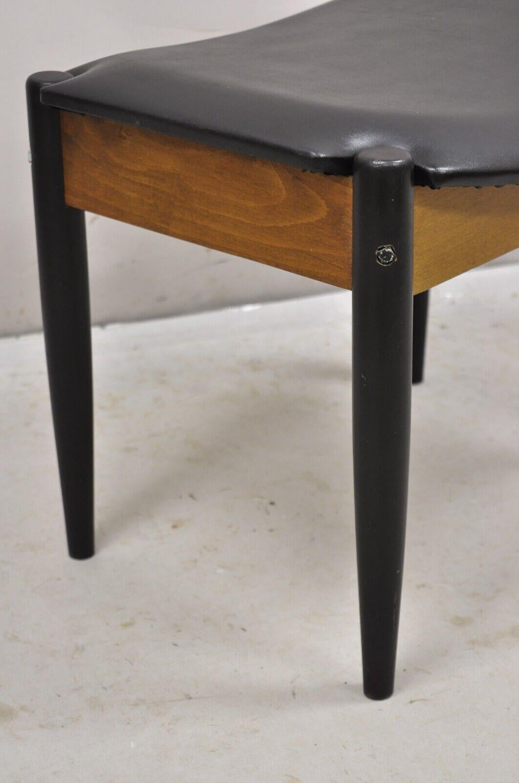 20th Century Norco Mid Century Modern Sculpted Footstool Ottoman Tapered Leg Black Vinyl Seat For Sale