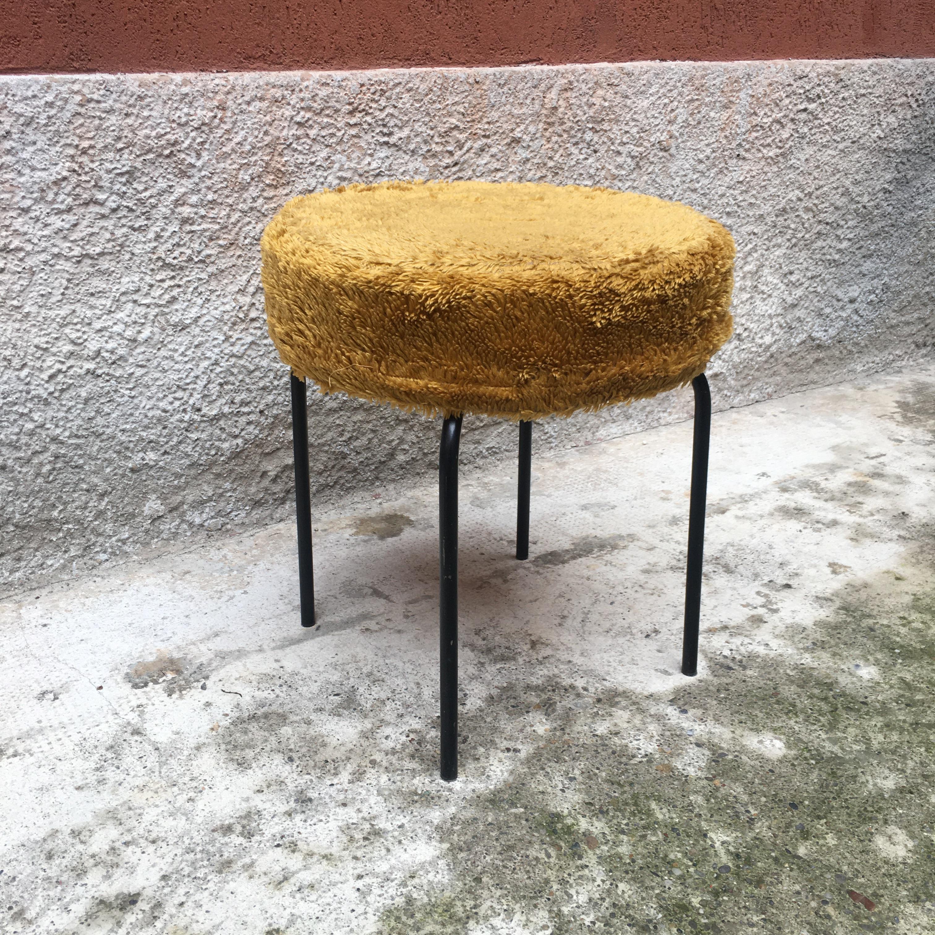 Nord European Black Metal Rod and Yellow Fabric Pouf, 1960s In Good Condition In MIlano, IT