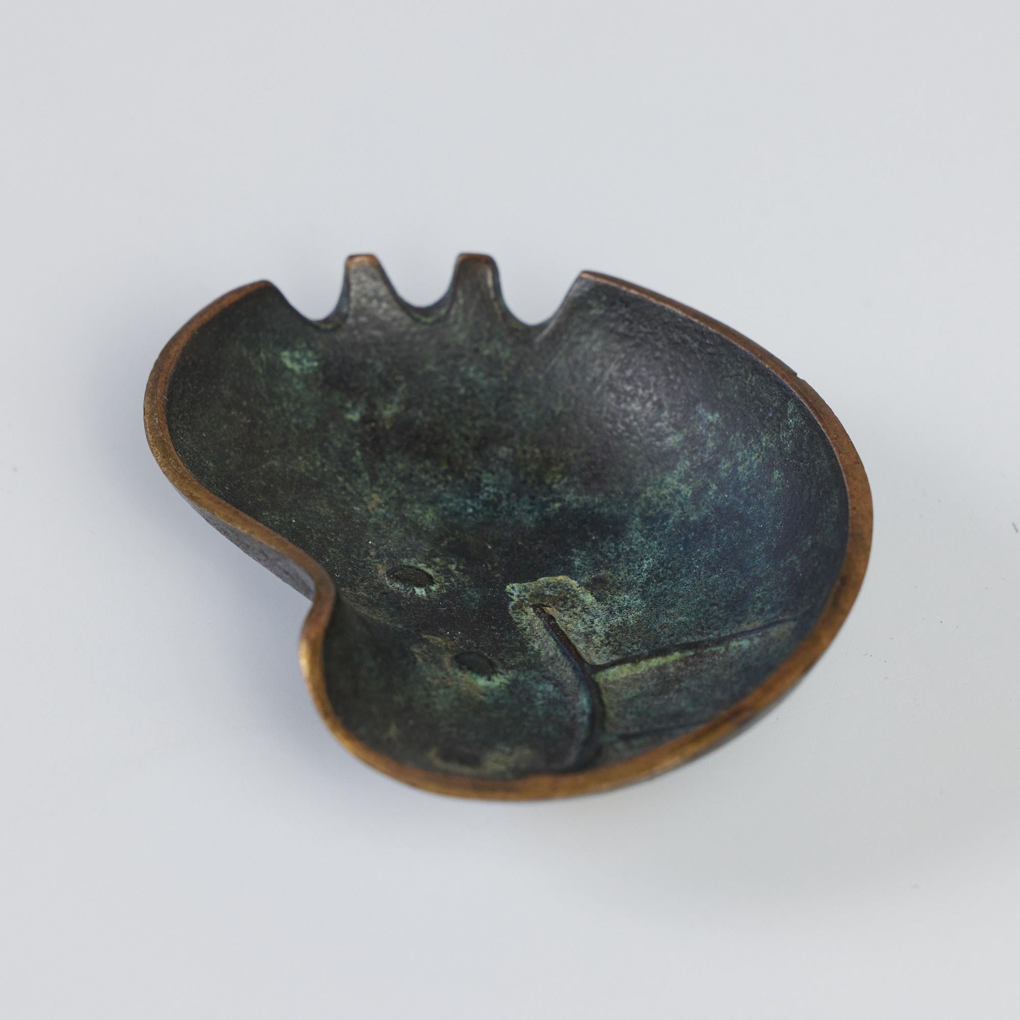 Bronze Nordia Leaf Shaped Ashtray