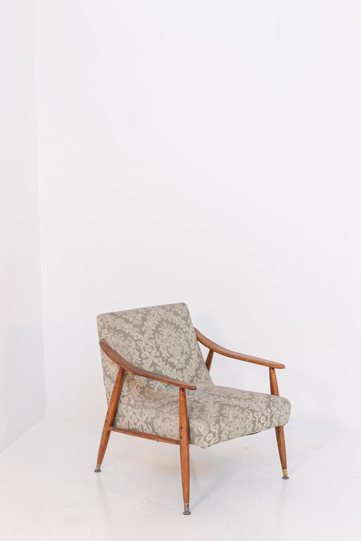 Nordic Armchair in Wood and Damask Fabric For Sale 2