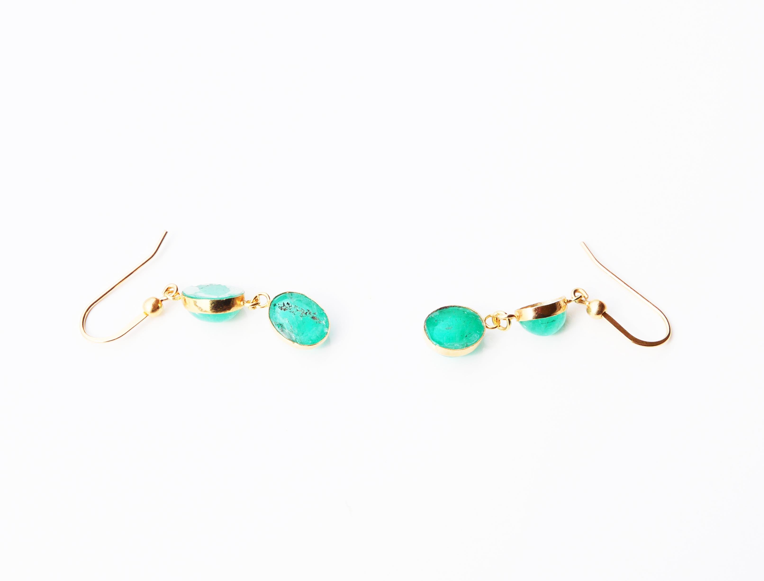 Nordic Dangle Earrings 9.5 ctw Emerald solid 18K Gold /3.4gr For Sale 1