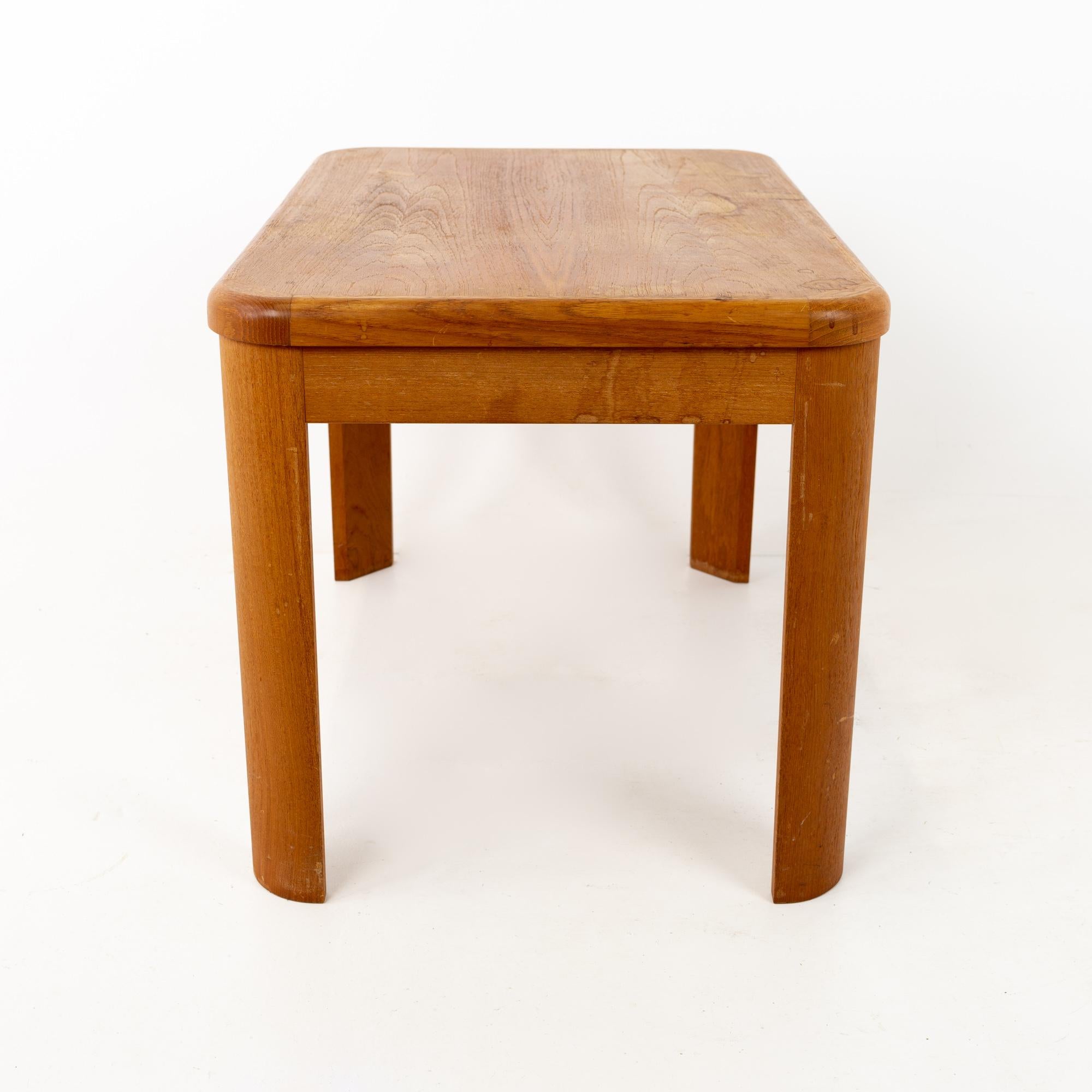 Mid-Century Modern Nordic Furniture Mid-Century Teak End Table For Sale