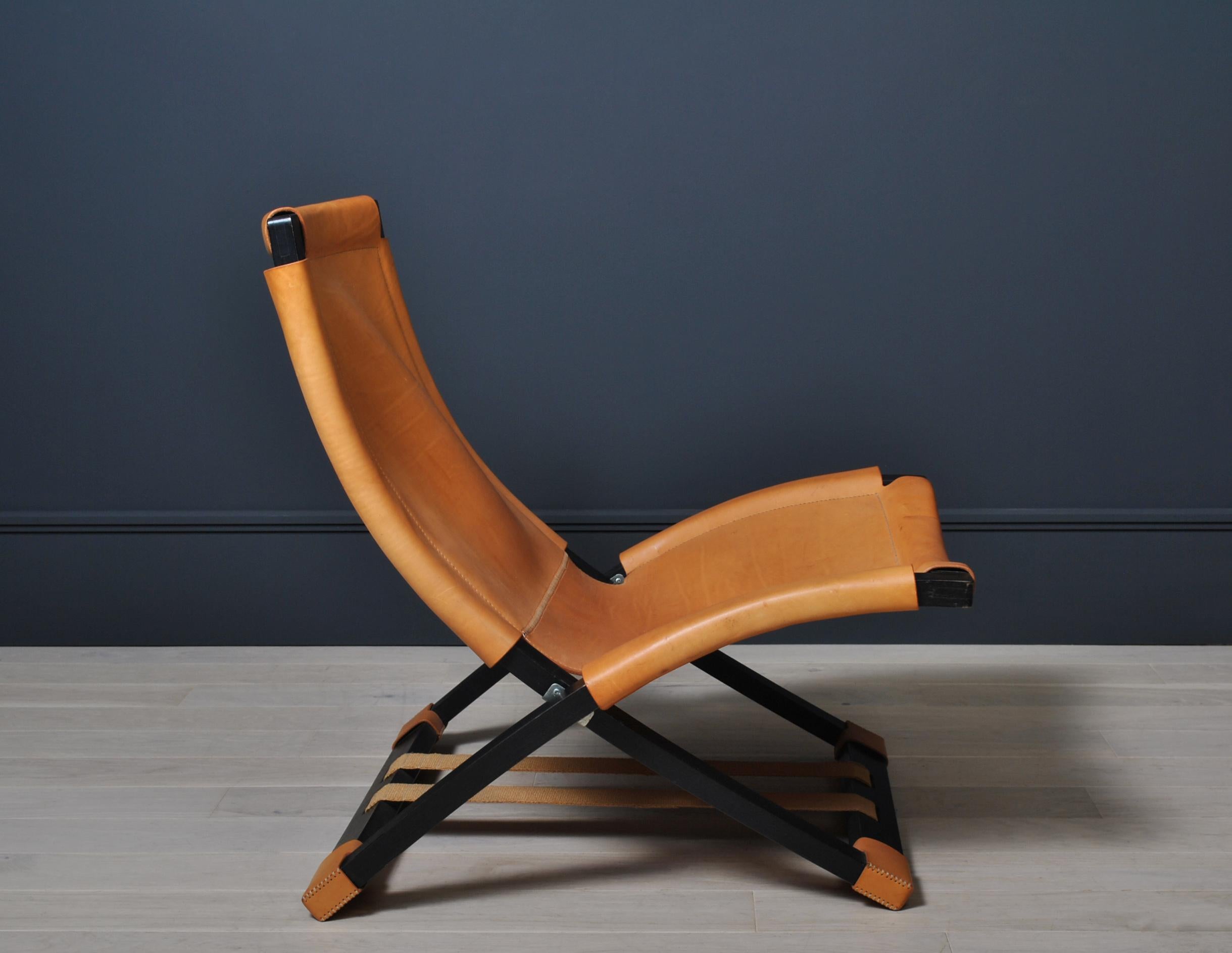 Special commission tan bridle leather upholstered X frame folding chairs by Ingmar Relling for Westnofa, Norway circa 1960’s.
Original labels intact.
Cleaned, polished and conditioned.